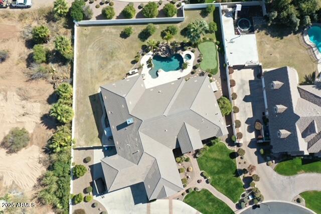 2222 N Val Vista Drive 2
