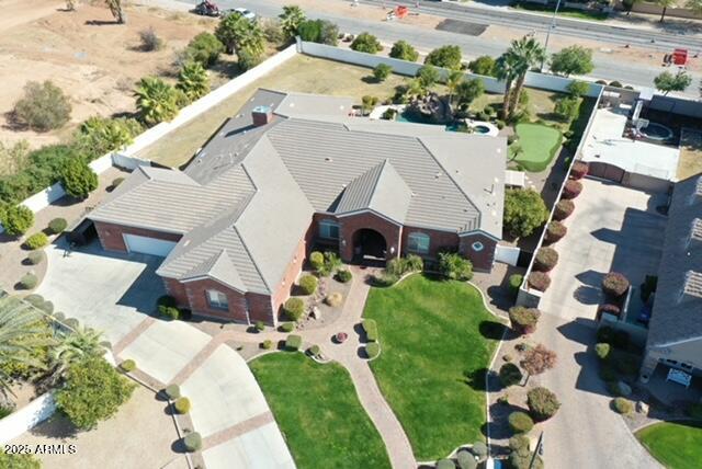 2222 N Val Vista Drive 2