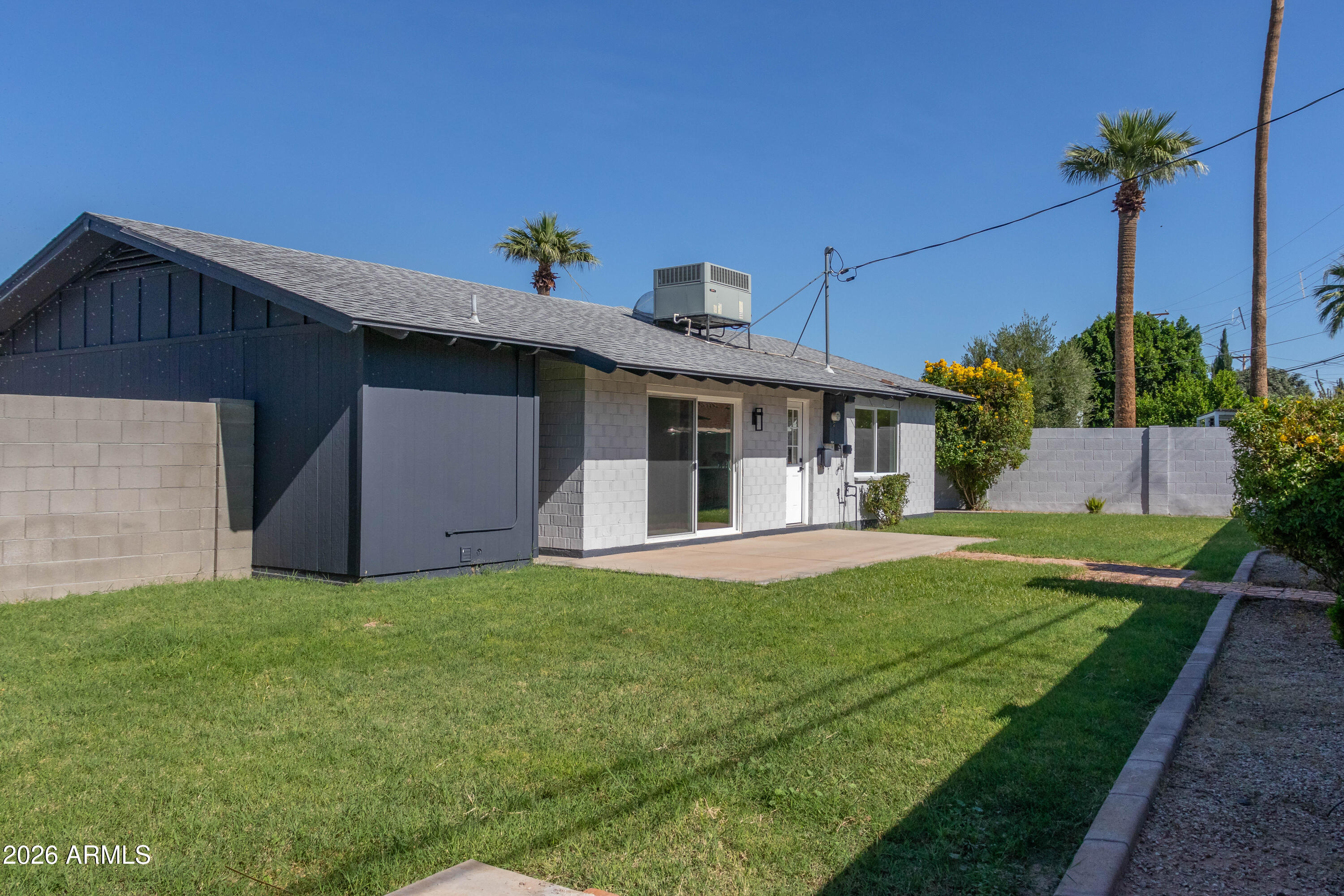 8643 E RANCHO VISTA Drive