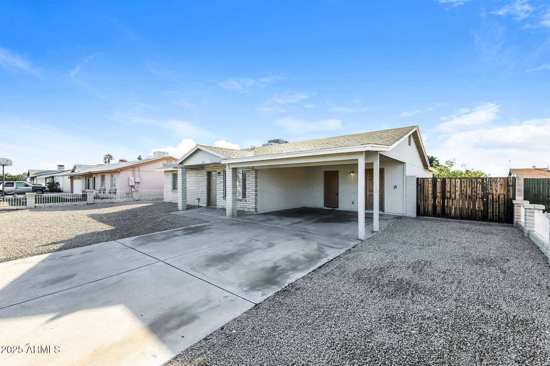 7227 W TURQUOISE Avenue