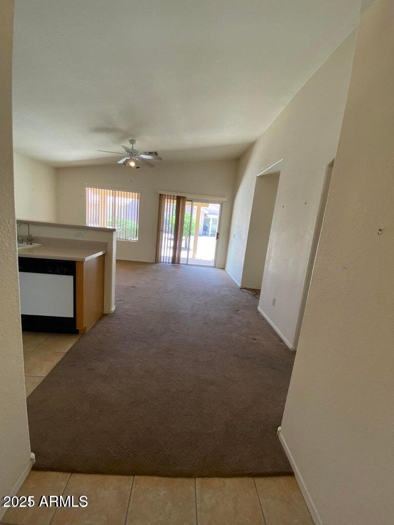 1461 E LA COSTA Drive