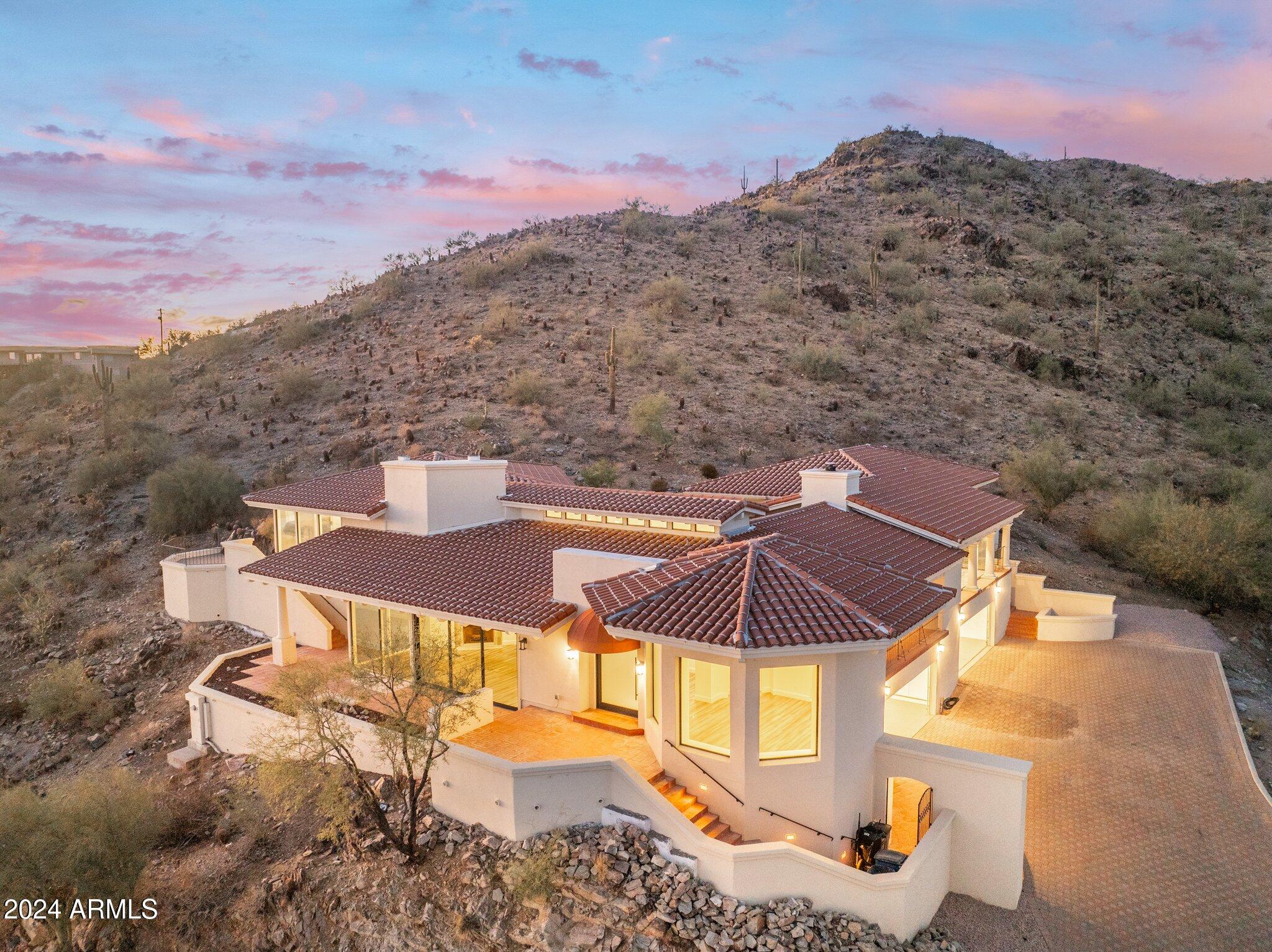 3800 E LINCOLN Drive 55