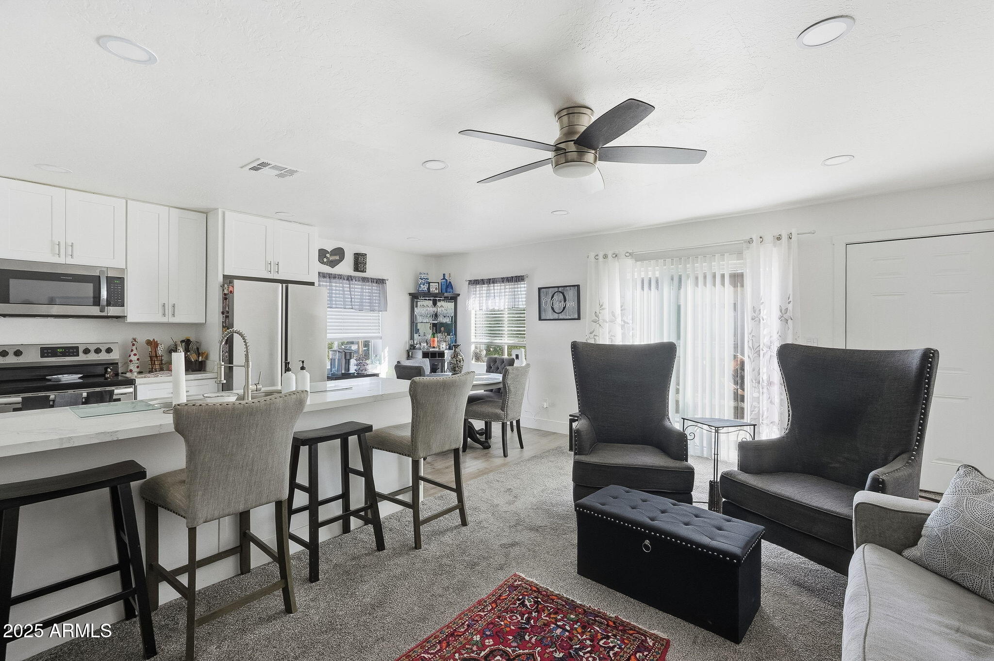 1916 W MORNINGSIDE Drive 66