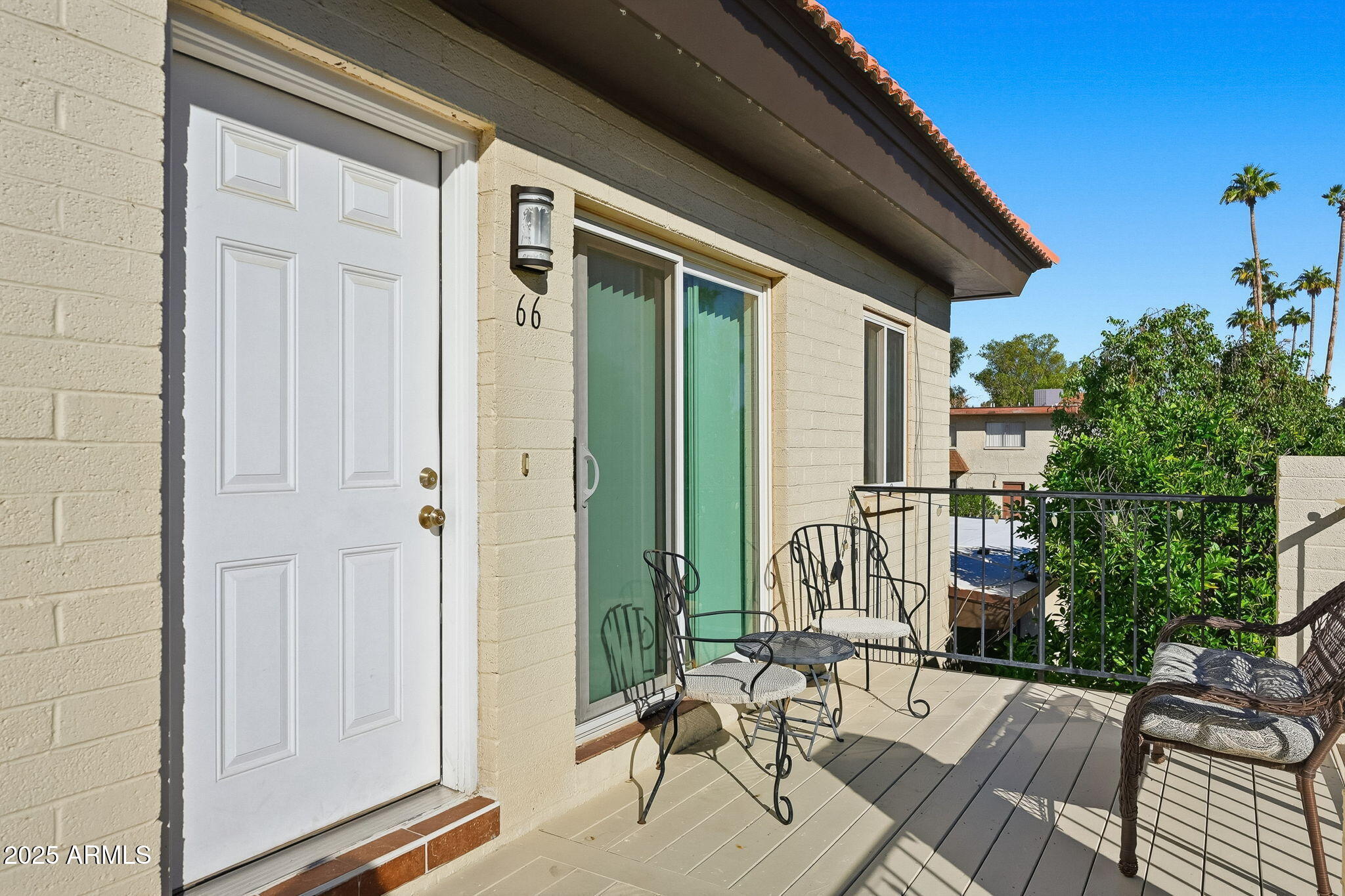 1916 W MORNINGSIDE Drive 66