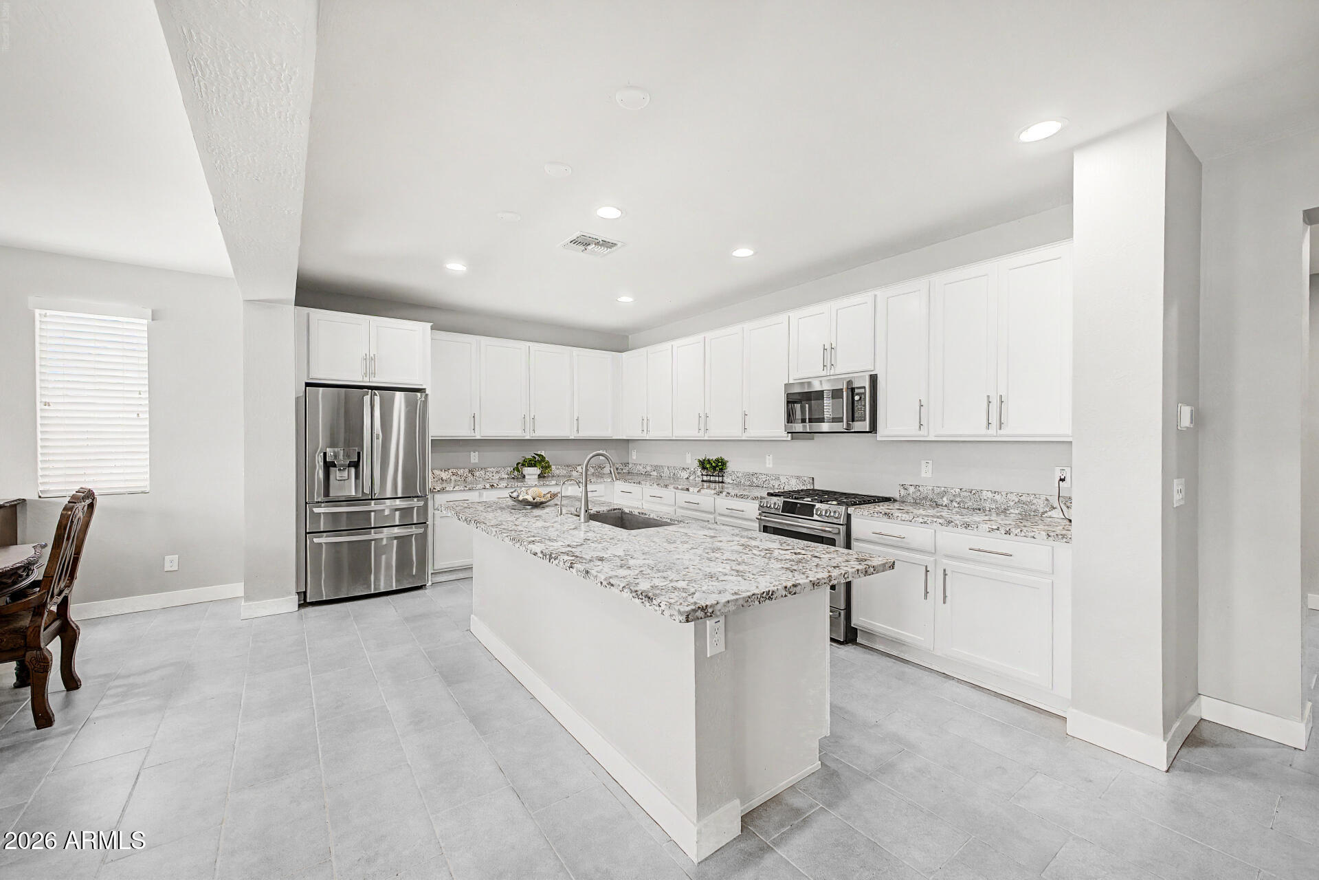 22882 E VIA DEL SOL --