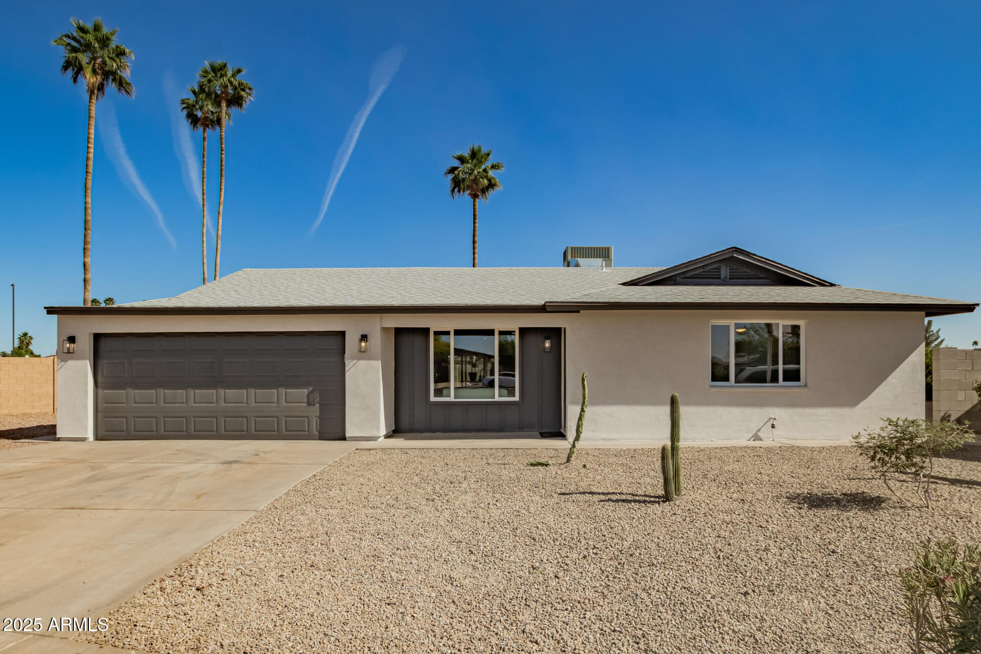 2651 W ISABELLA Avenue