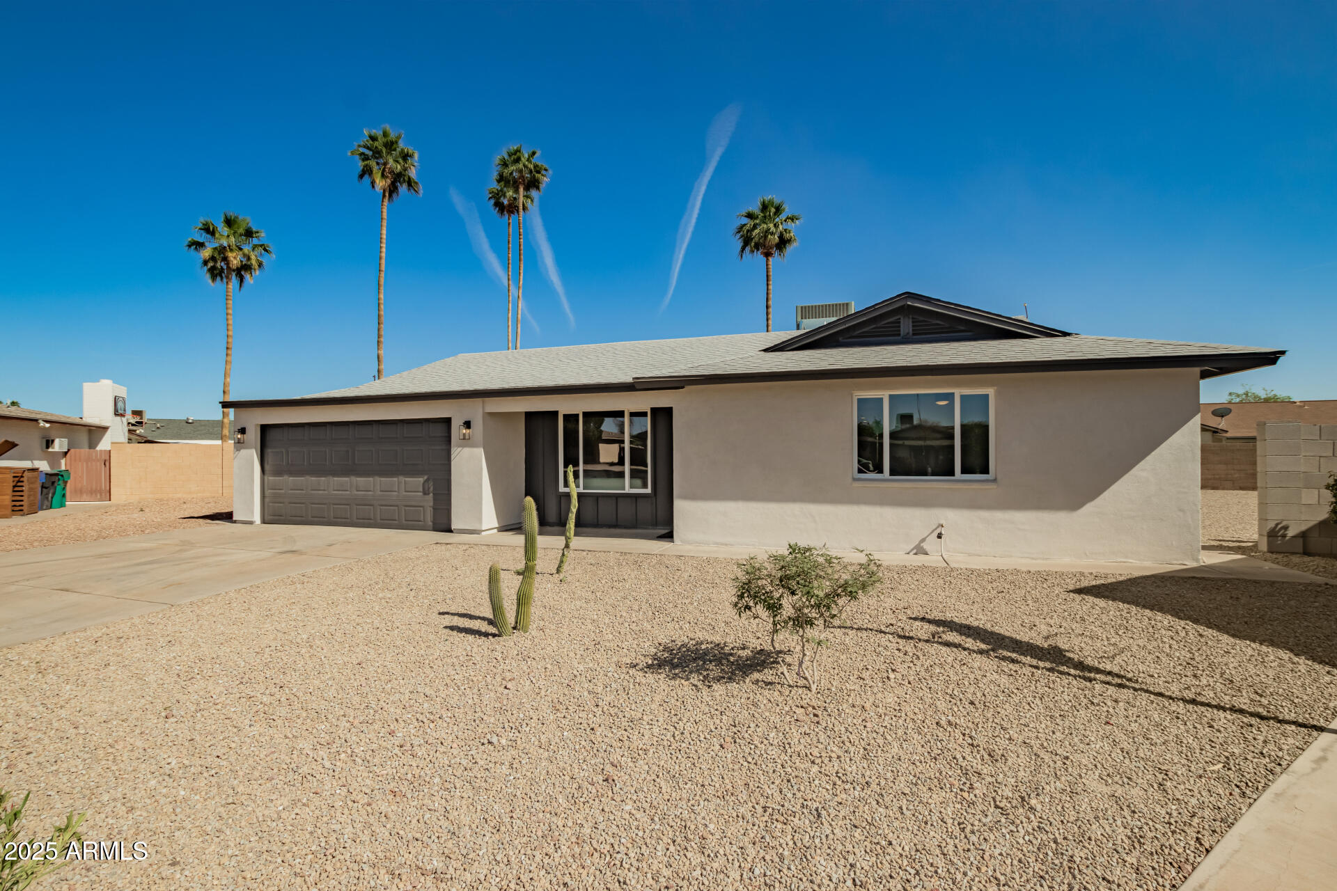 2651 W ISABELLA Avenue