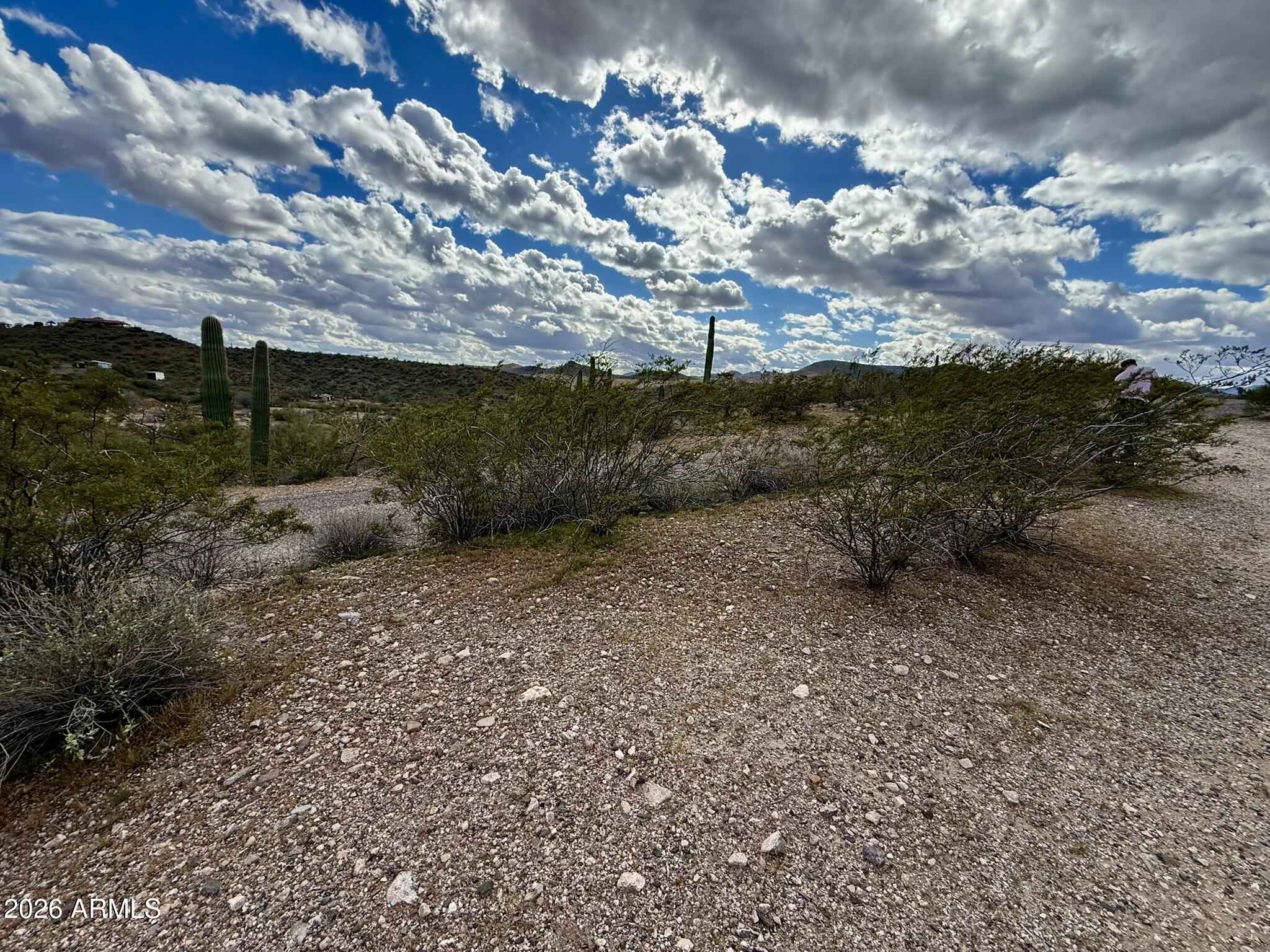 XX00 W Grand Avenue -