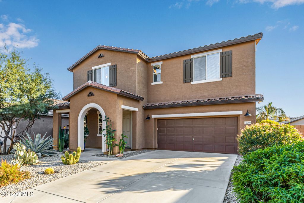 Photo of 15709 W Mckinley Street, Goodyear, AZ 85338 (MLS # 6977145)