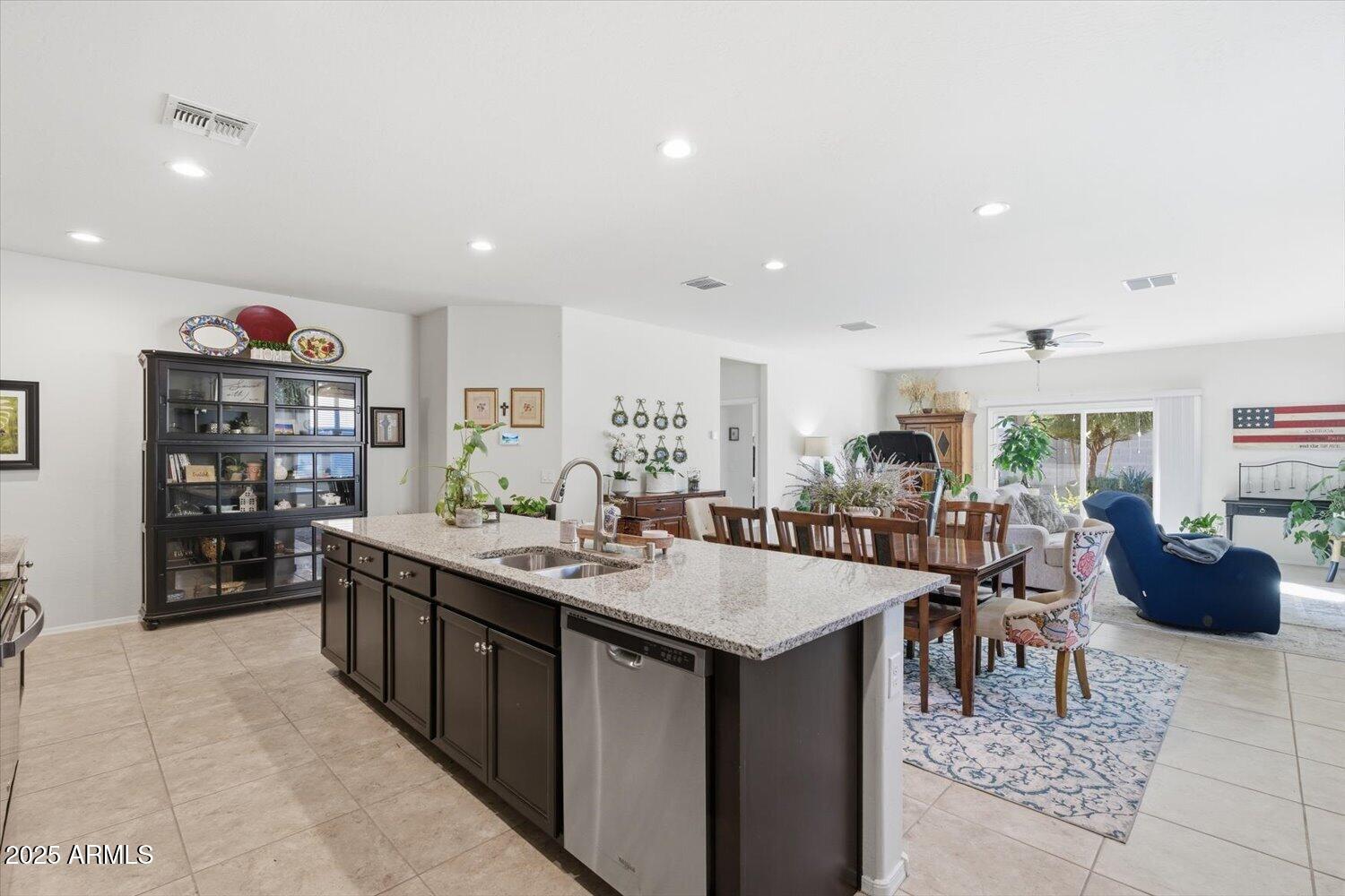 36425 W PAMPOLOMA Avenue