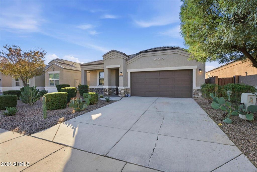 Photo of 36425 W Pampoloma Avenue, Maricopa, AZ 85138 (MLS # 6958652)