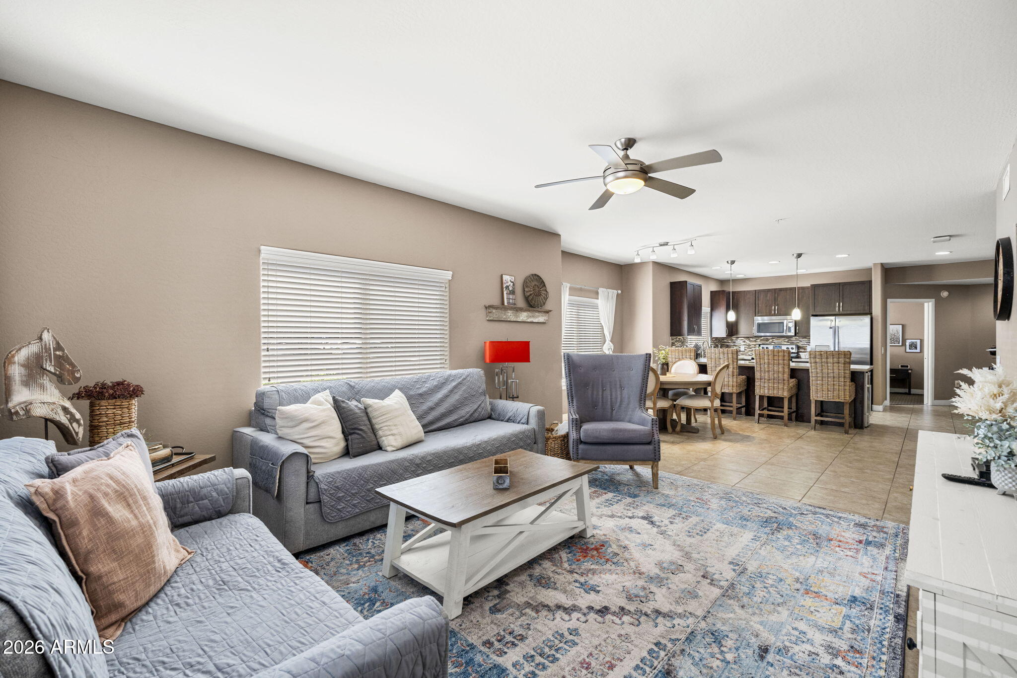 5450 E DEER VALLEY Drive 1193