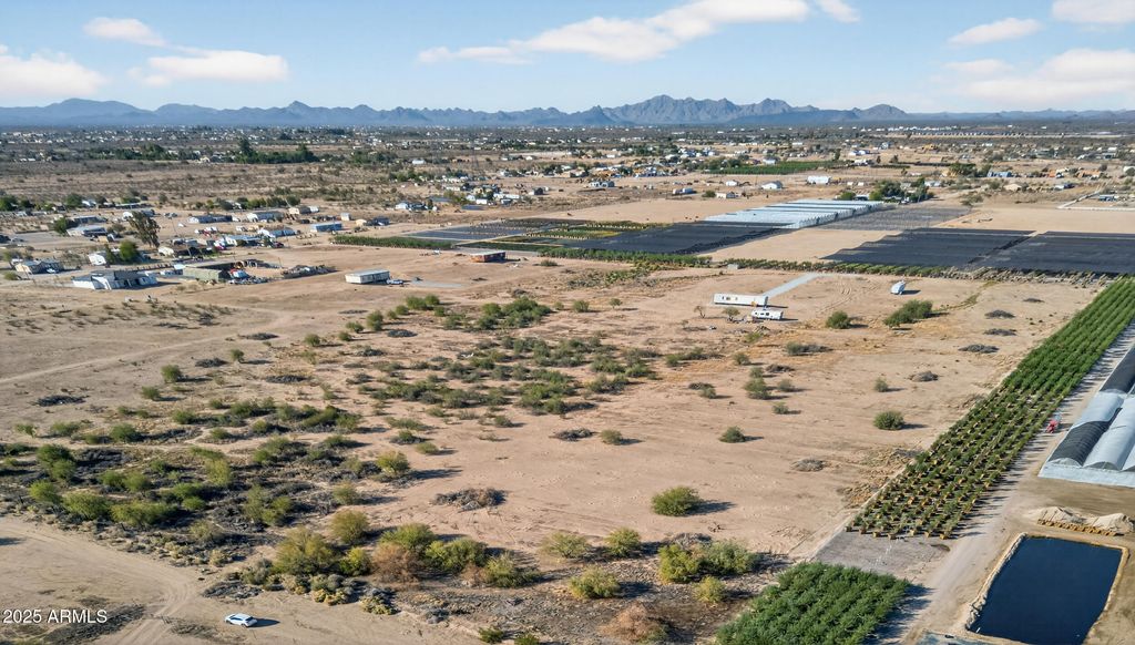 Photo of 335 S 335th Avenue #1, Tonopah, AZ 85354 (MLS # 6944997)