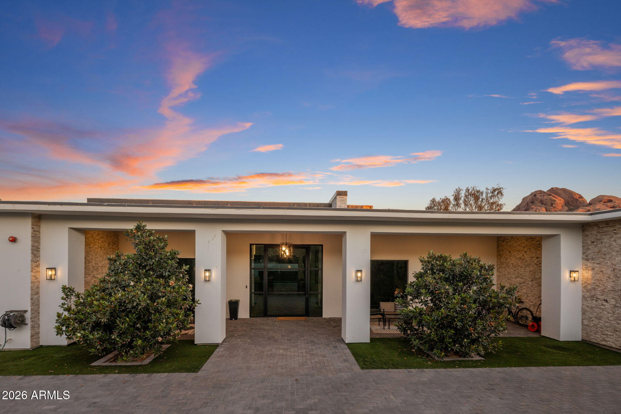 2341 N 57TH Place