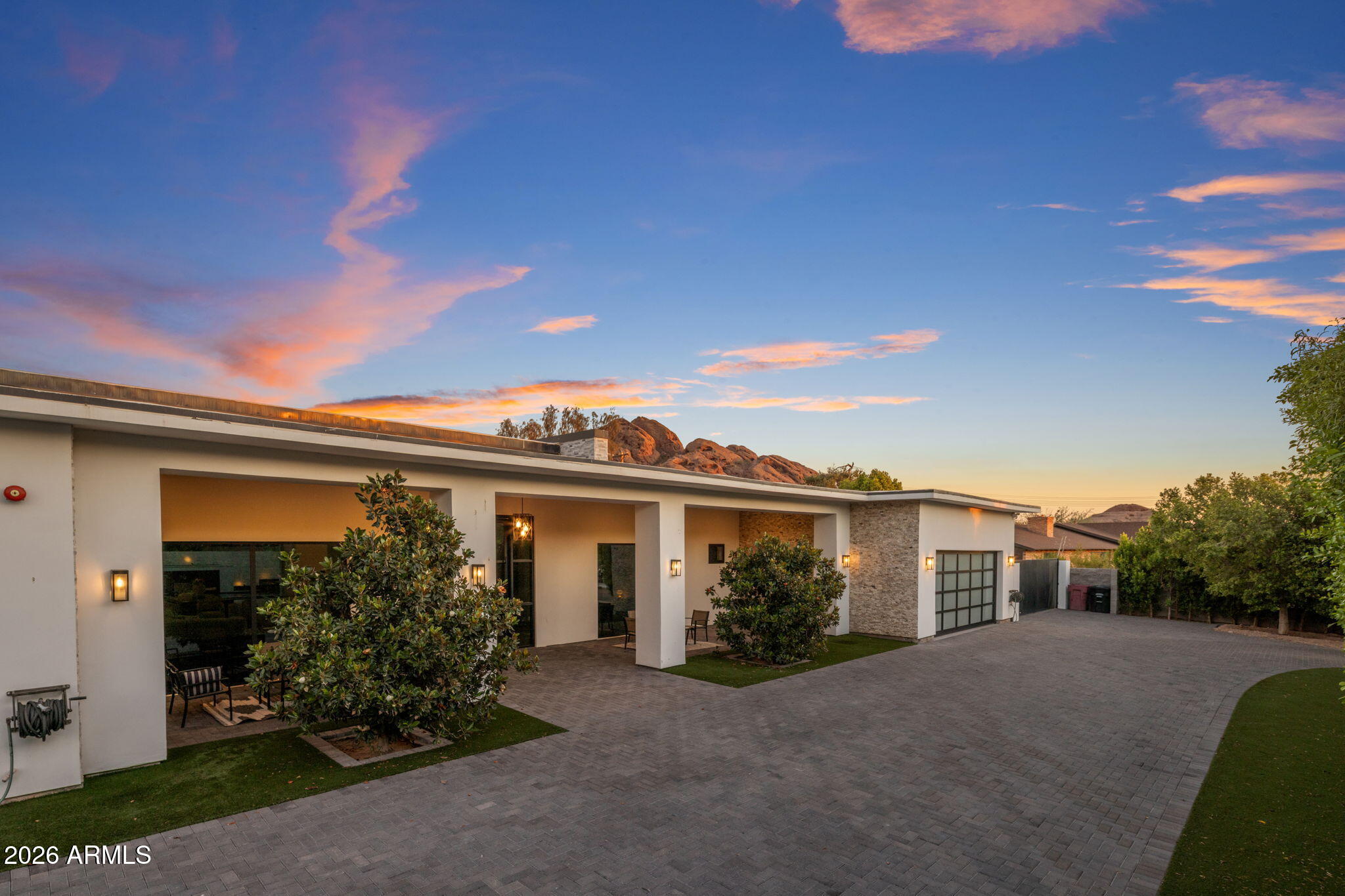 2341 N 57TH Place