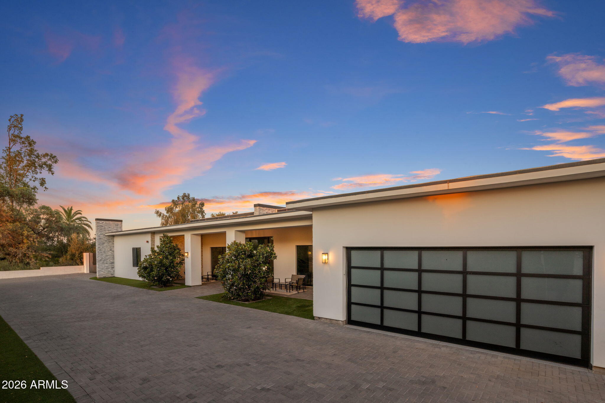 2341 N 57TH Place