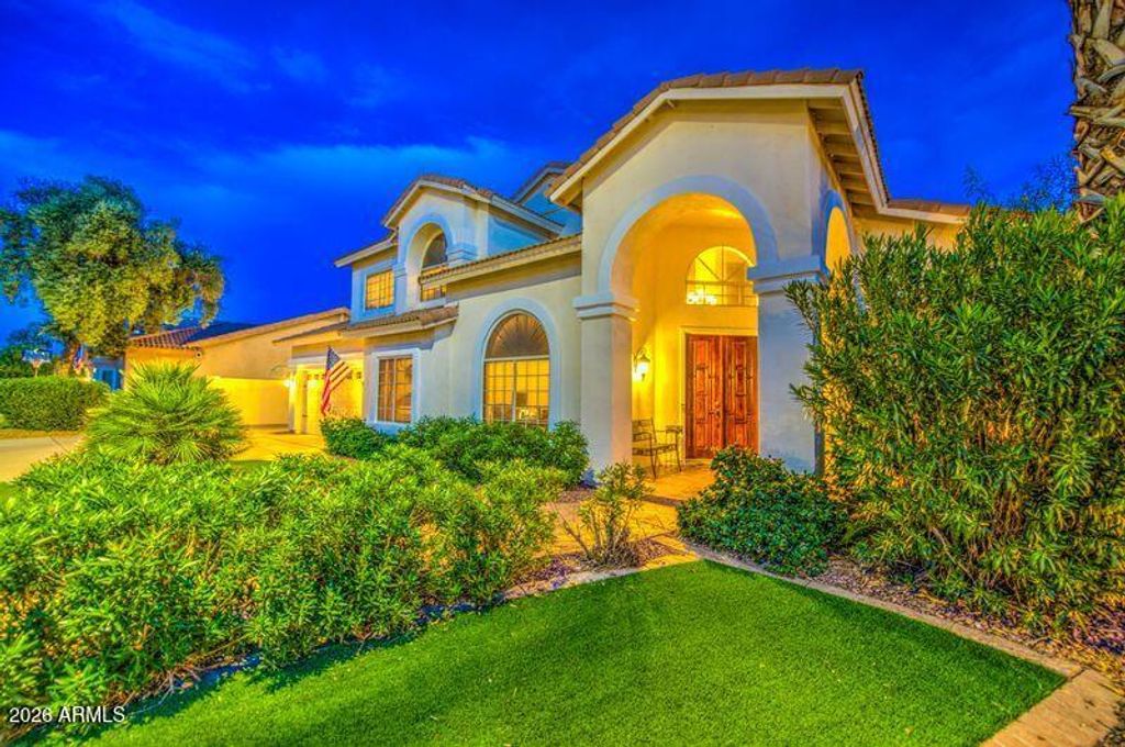 Photo of 2201 E Tahitian Way, Gilbert, AZ 85234 (MLS # 7017657)