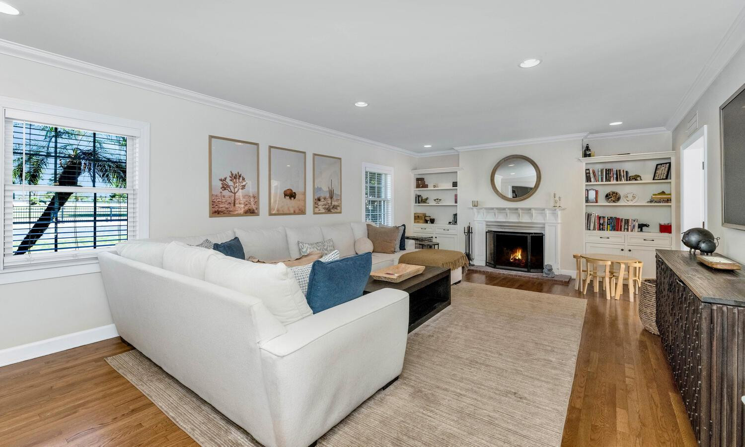 1021 W Encanto Boulevard