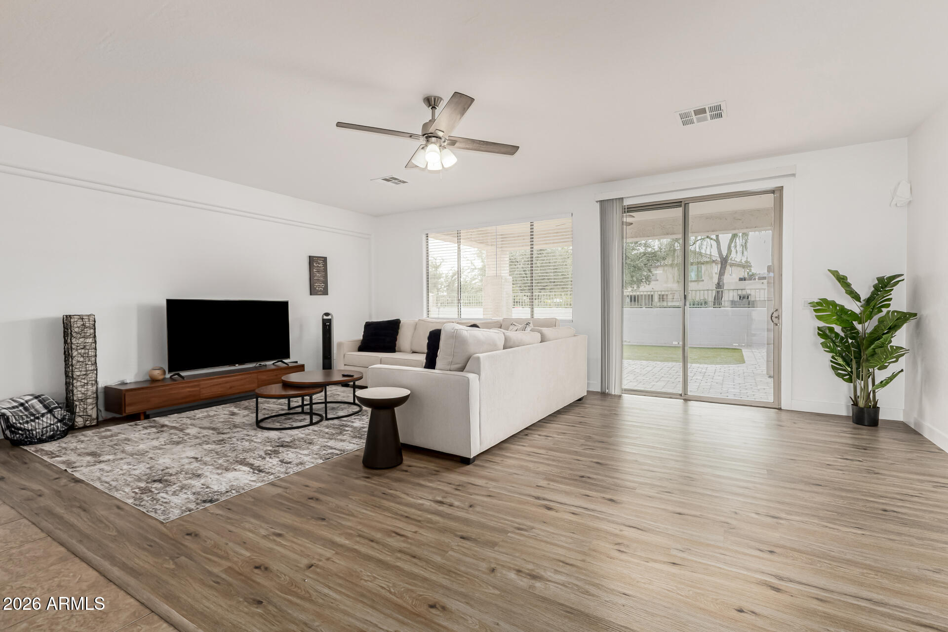 19371 E CARRIAGE Way