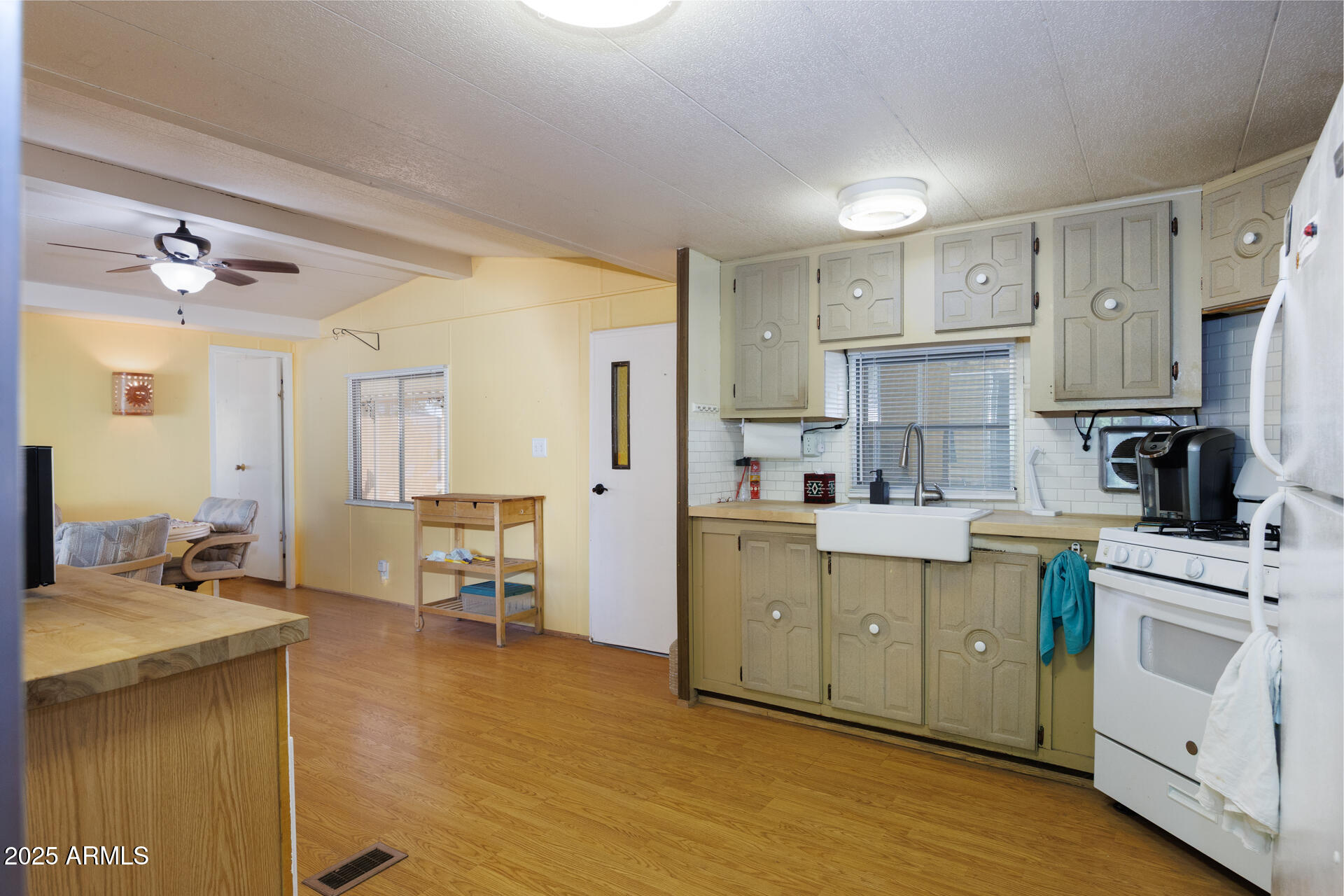 S9 T6S R6E - Residential
