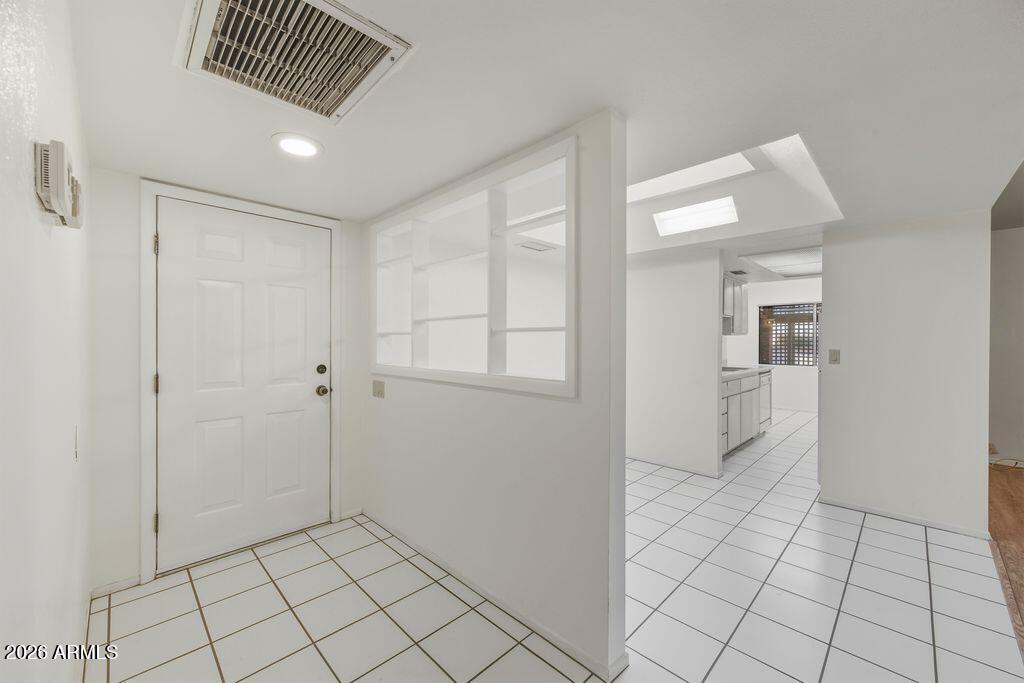 6120 E AUGUSTA Circle