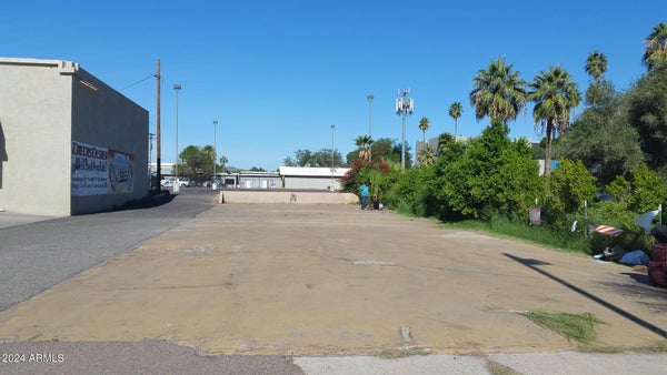 654 W CAMELBACK RD, PHOENIX, AZ 85013 - Image fcfdacb4c869b7a9c052ac6d2da1bc87/2934343026