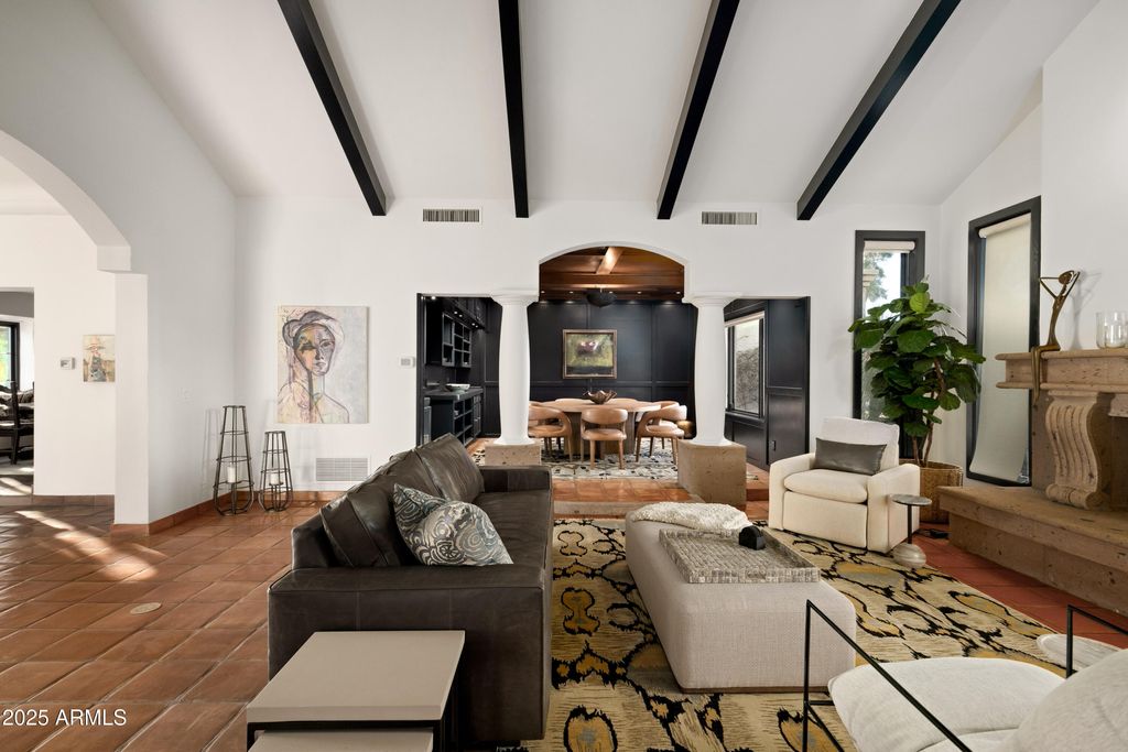 Photo of 8255 E Vista De Valle, Scottsdale, AZ 85255 (MLS # 6889513)