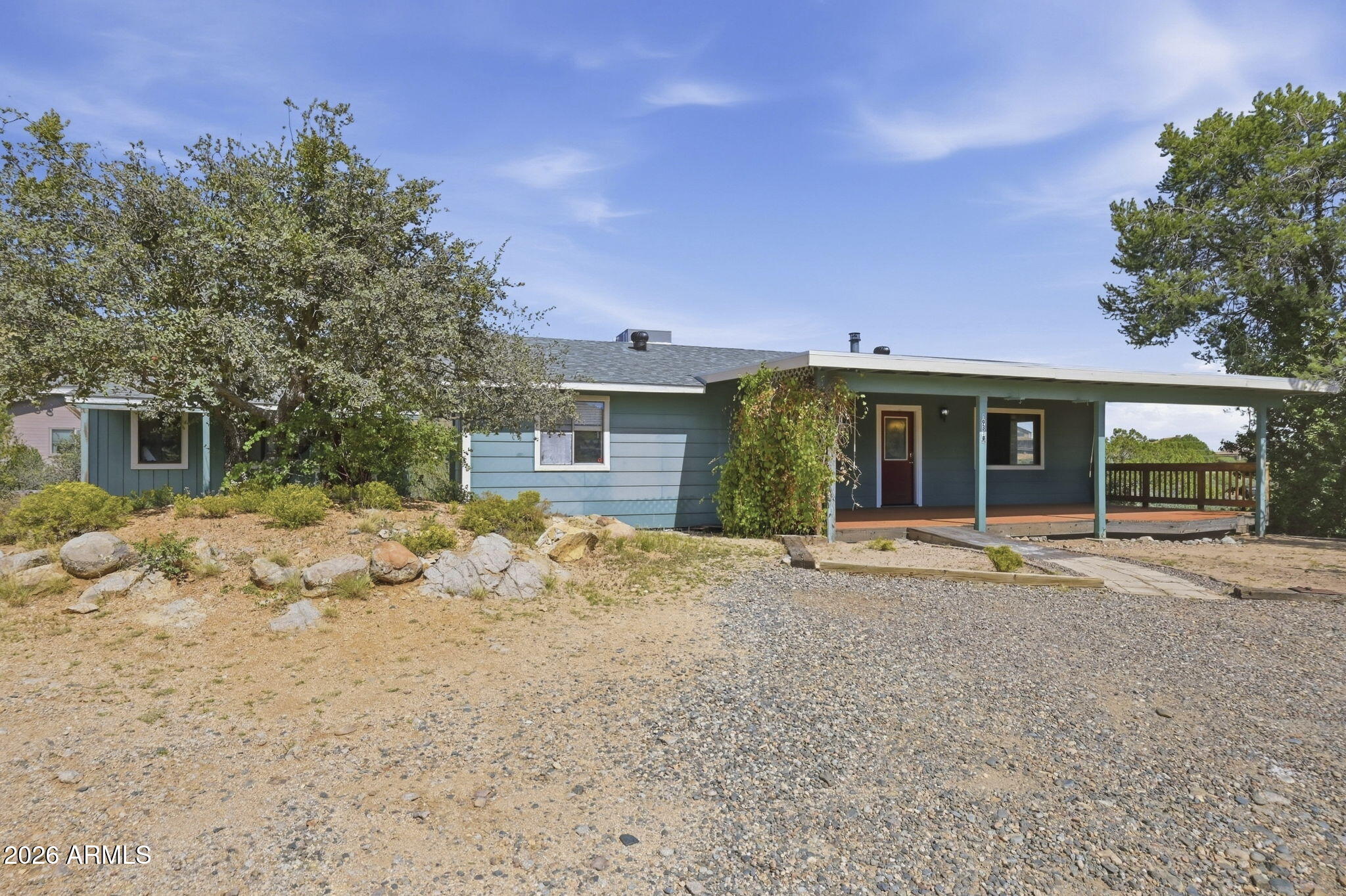 1933 N GERALDINE Court