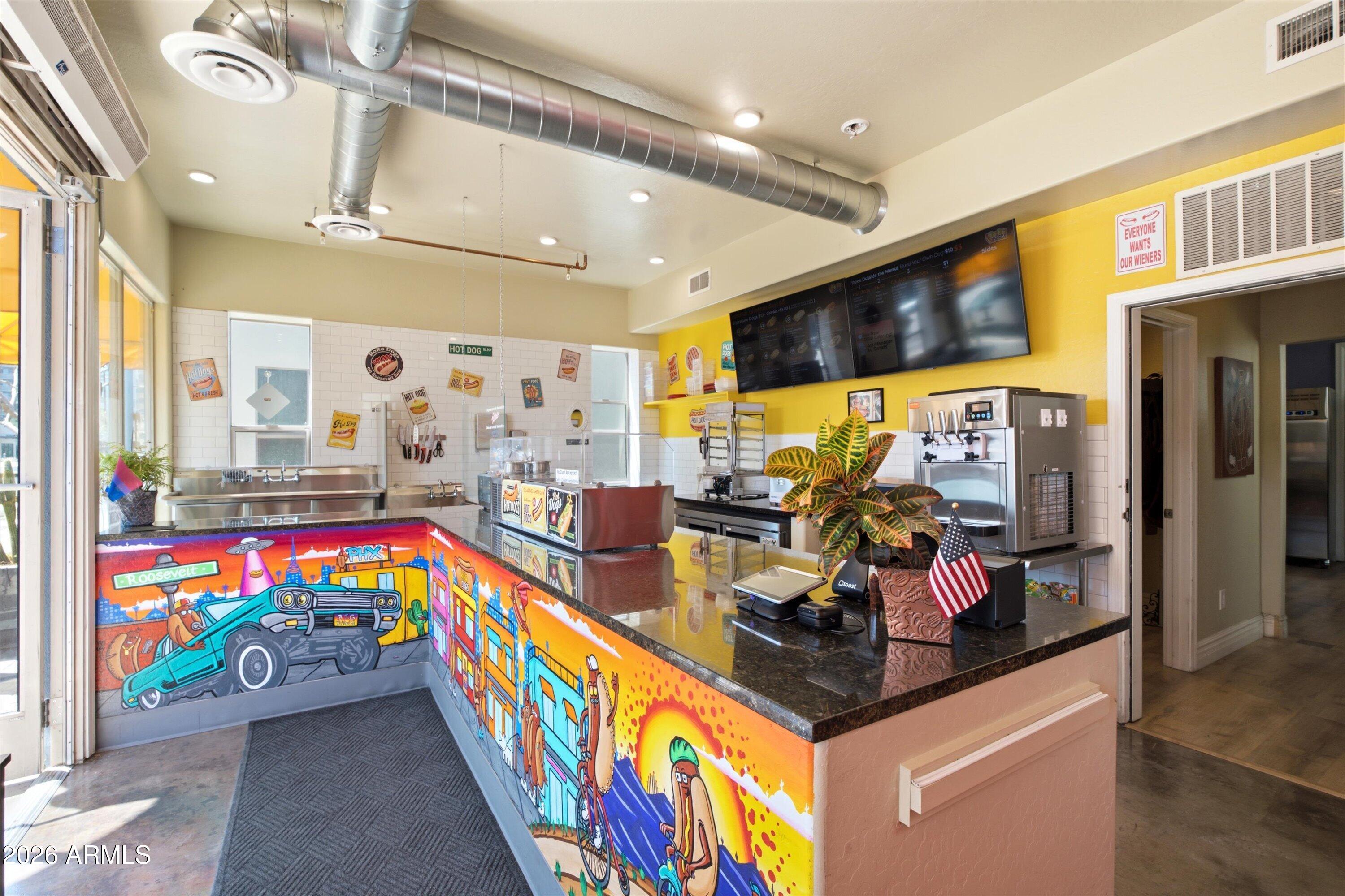 610 E ROOSEVELT Street 140