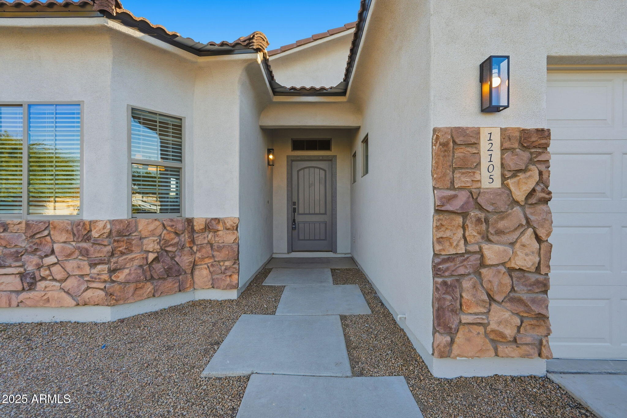 12105 W OCOTILLO Lane