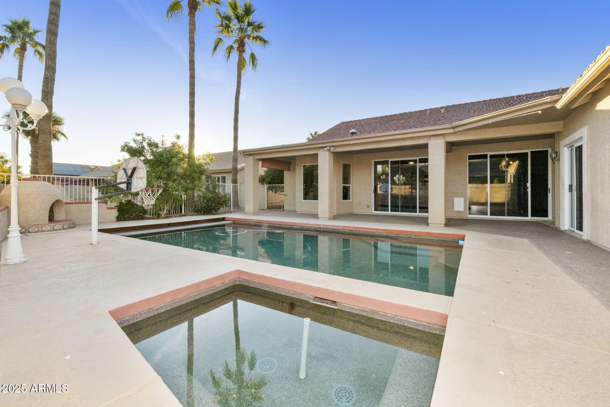 10214 E COOPERS HAWK Drive