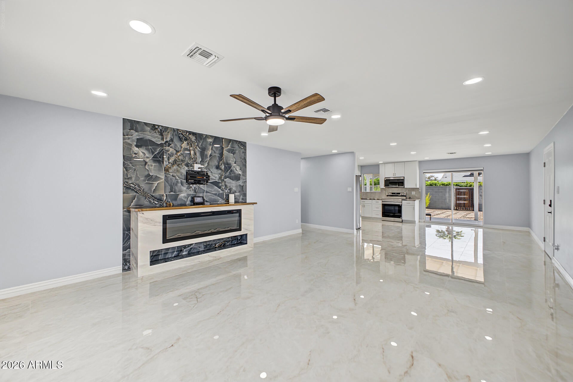 8643 E MARIPOSA Drive