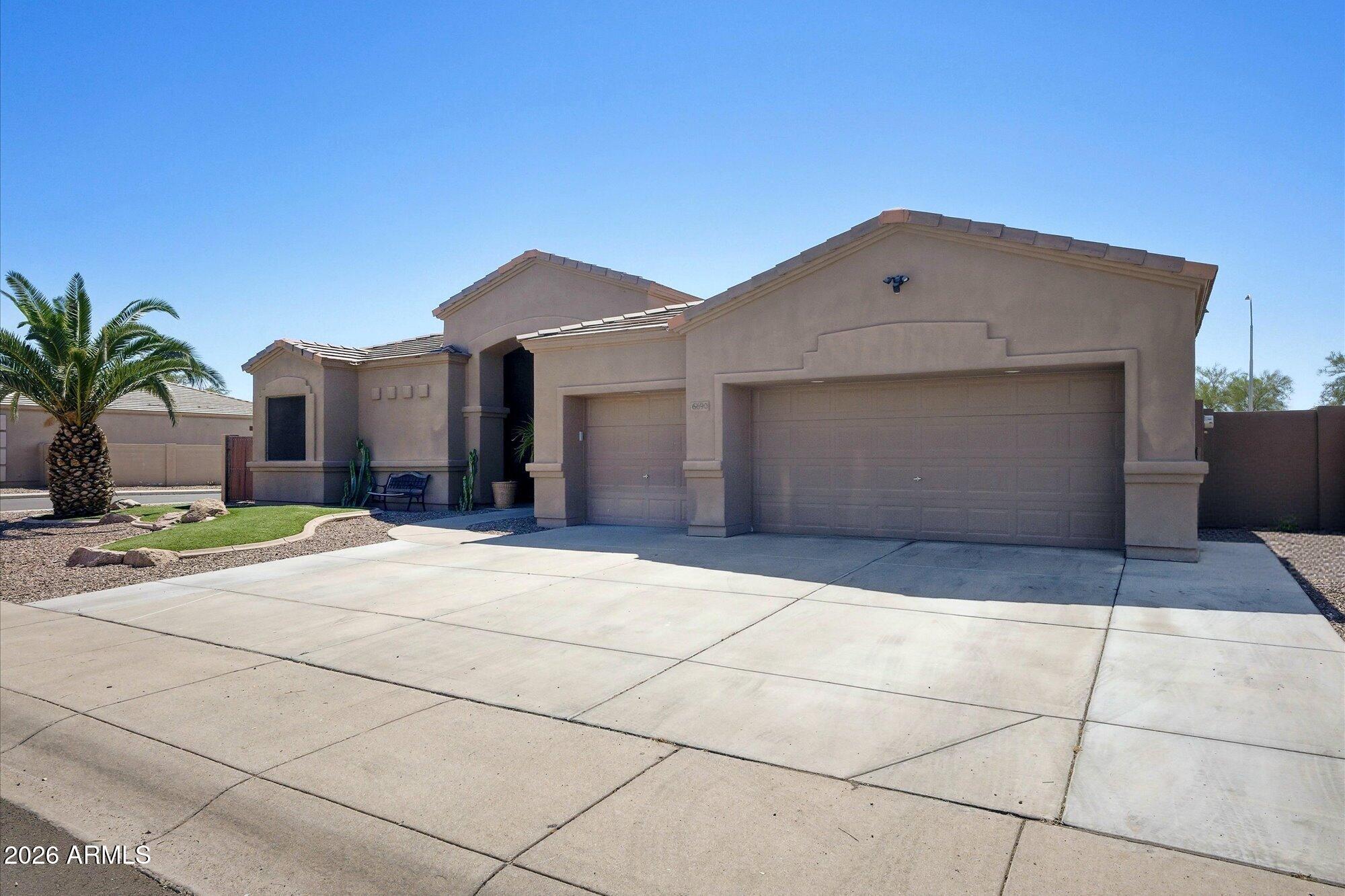 6690 S Eucalyptus Place