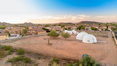 3115 W CAVEDALE Drive Phoenix AZ 85083