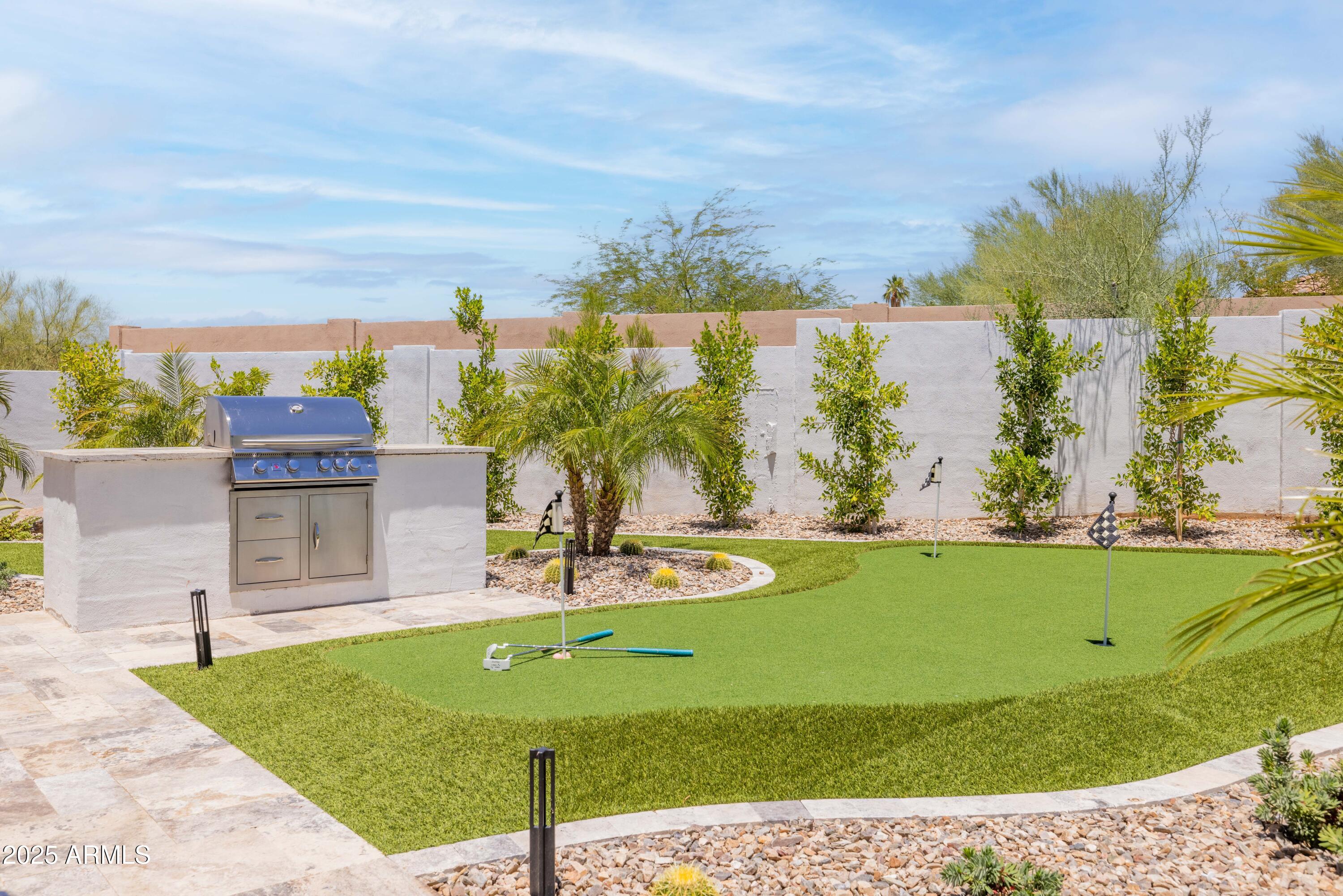 PARADISE HEIGHTS - Residential