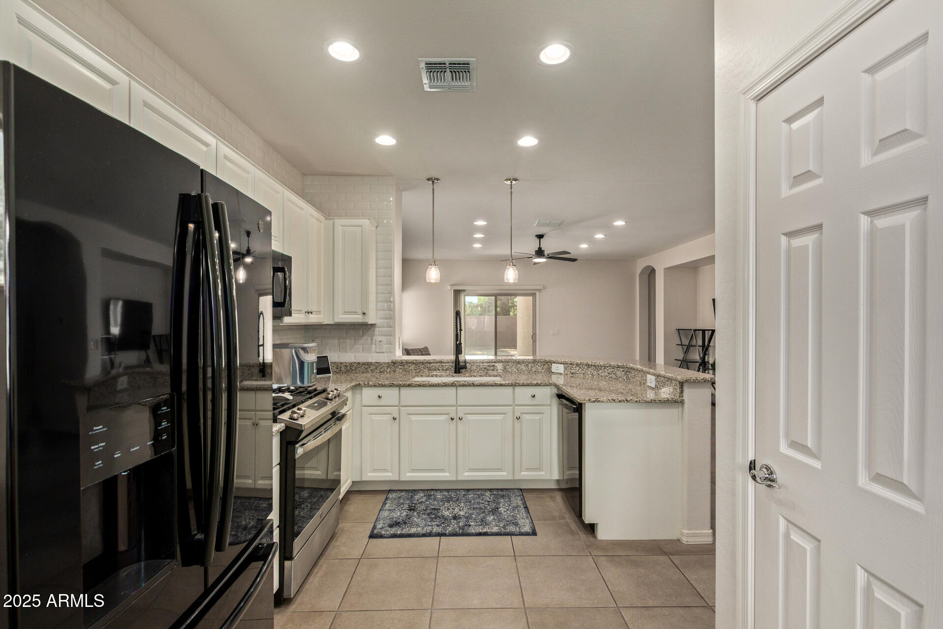295 W LYLE Avenue