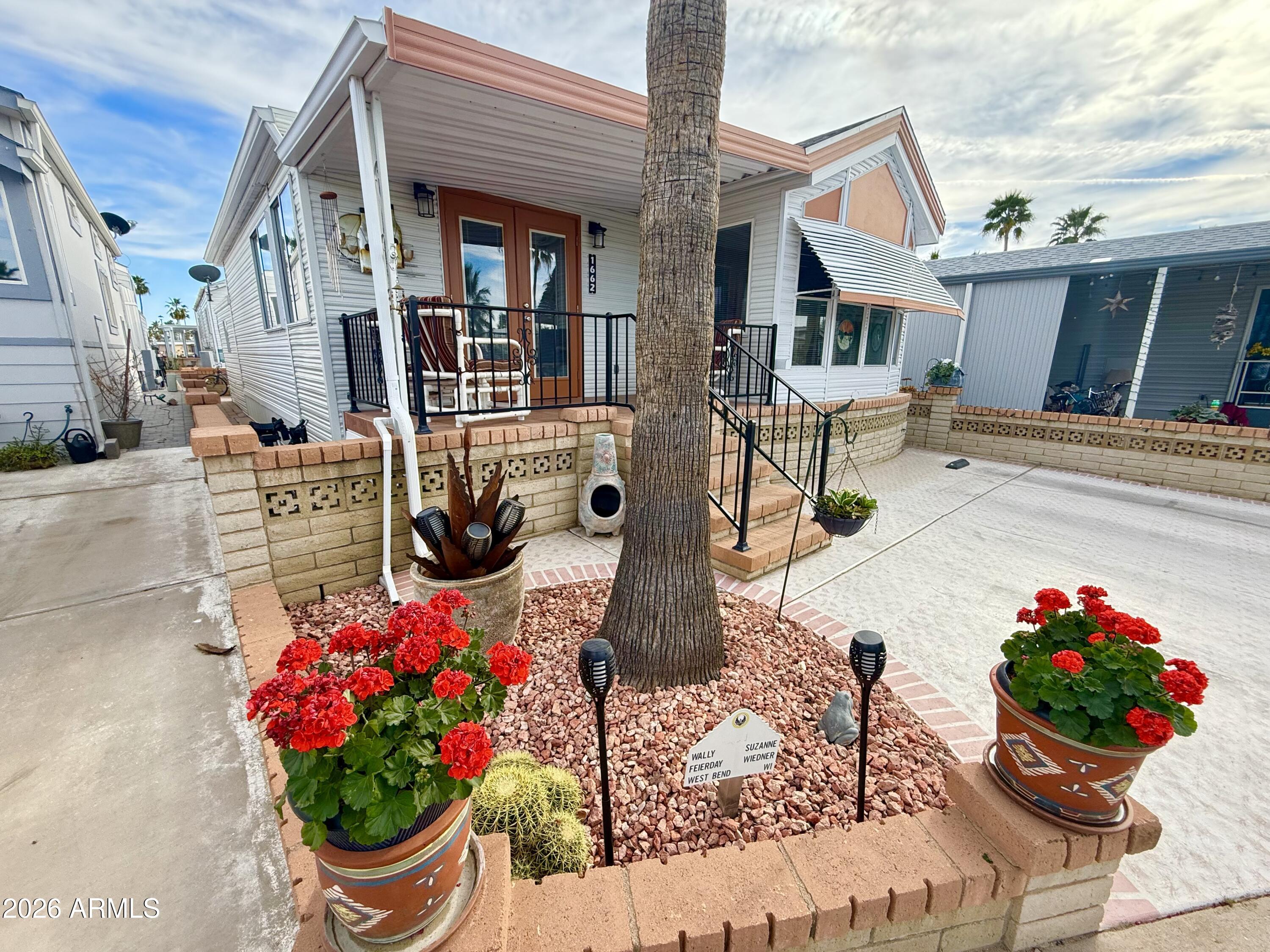 1662 W Yurok Avenue 662