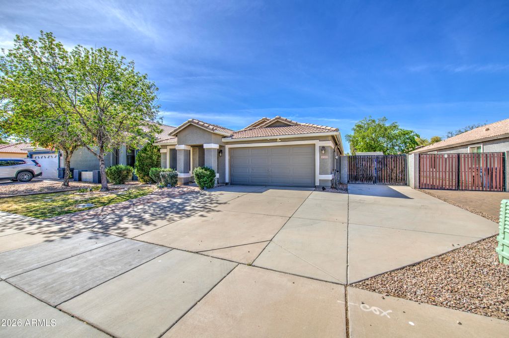 Photo of 22355 E Via Del Palo, Queen Creek, AZ 85142 (MLS # 7004316)