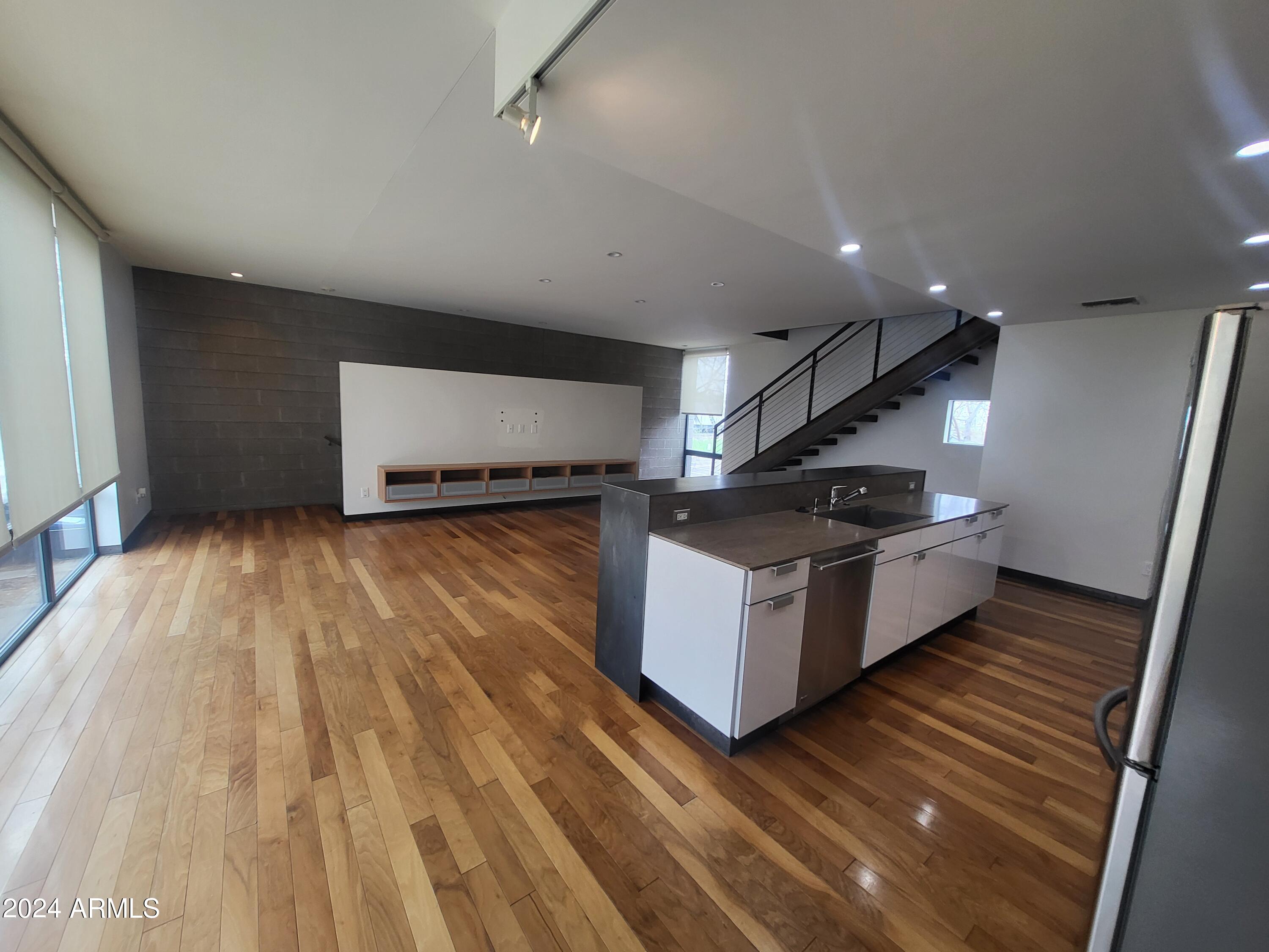 4507 N 12th Street Apt 5