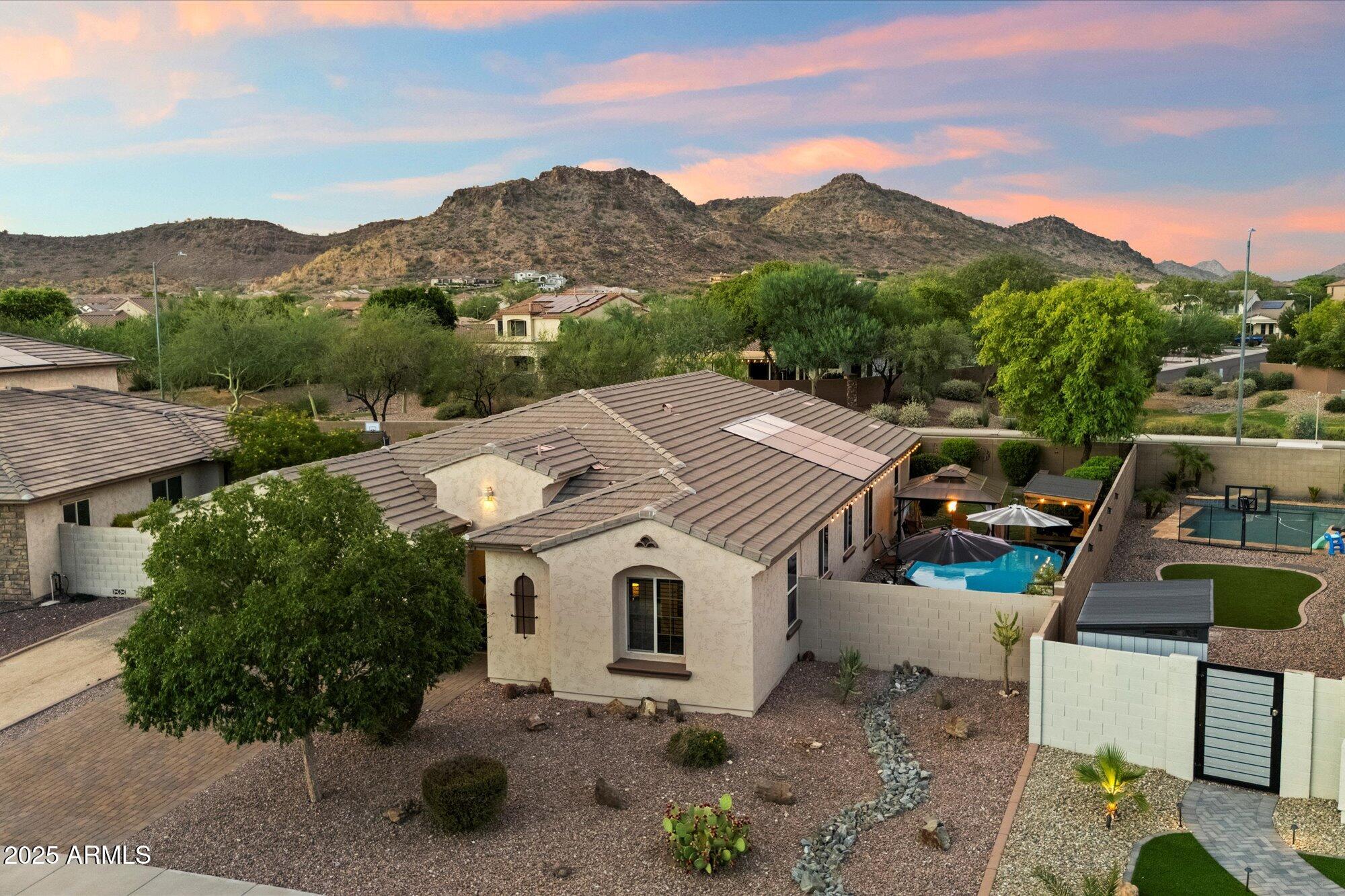 9226 W BUCKHORN Trail