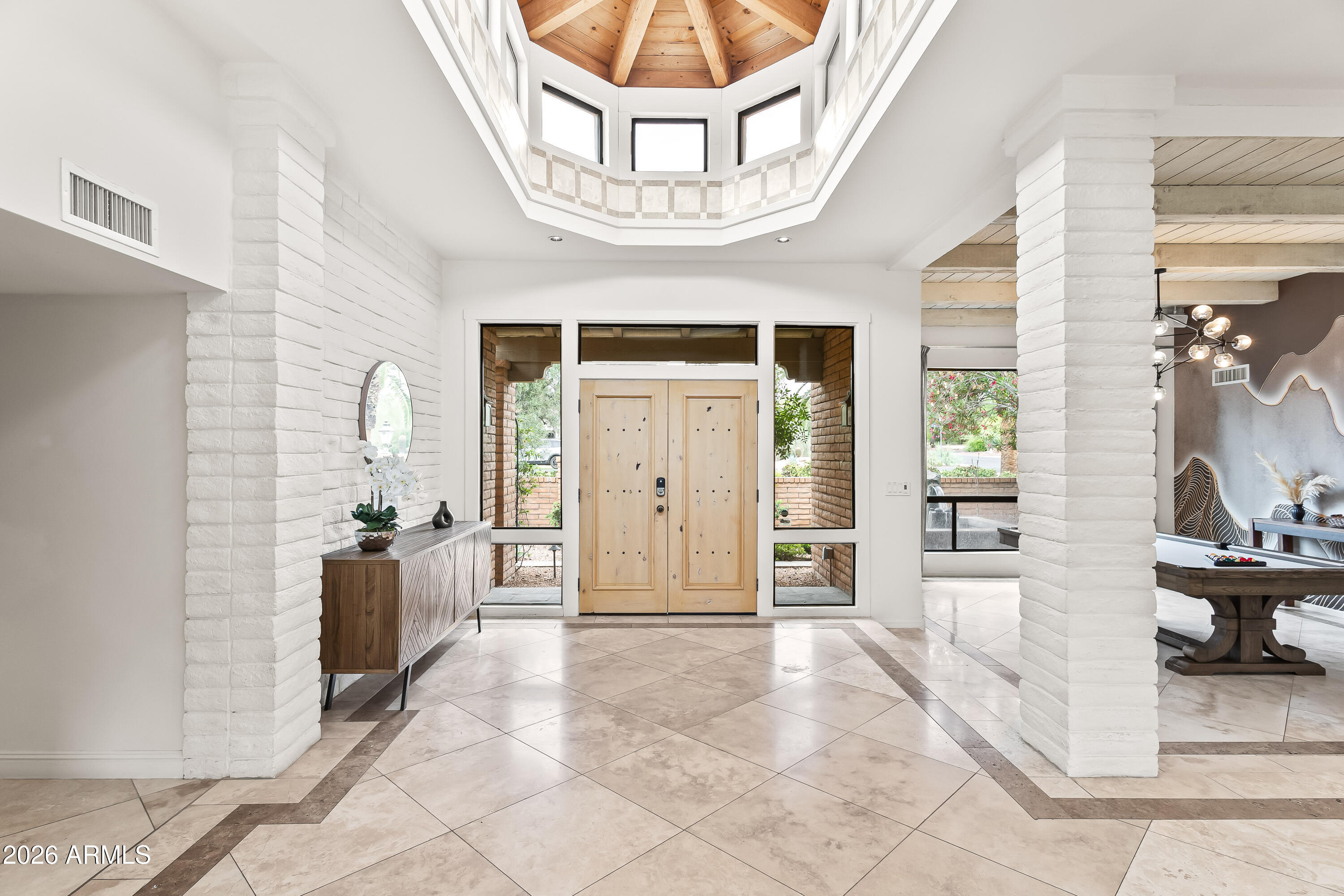 4737 E VALLEY VISTA Lane
