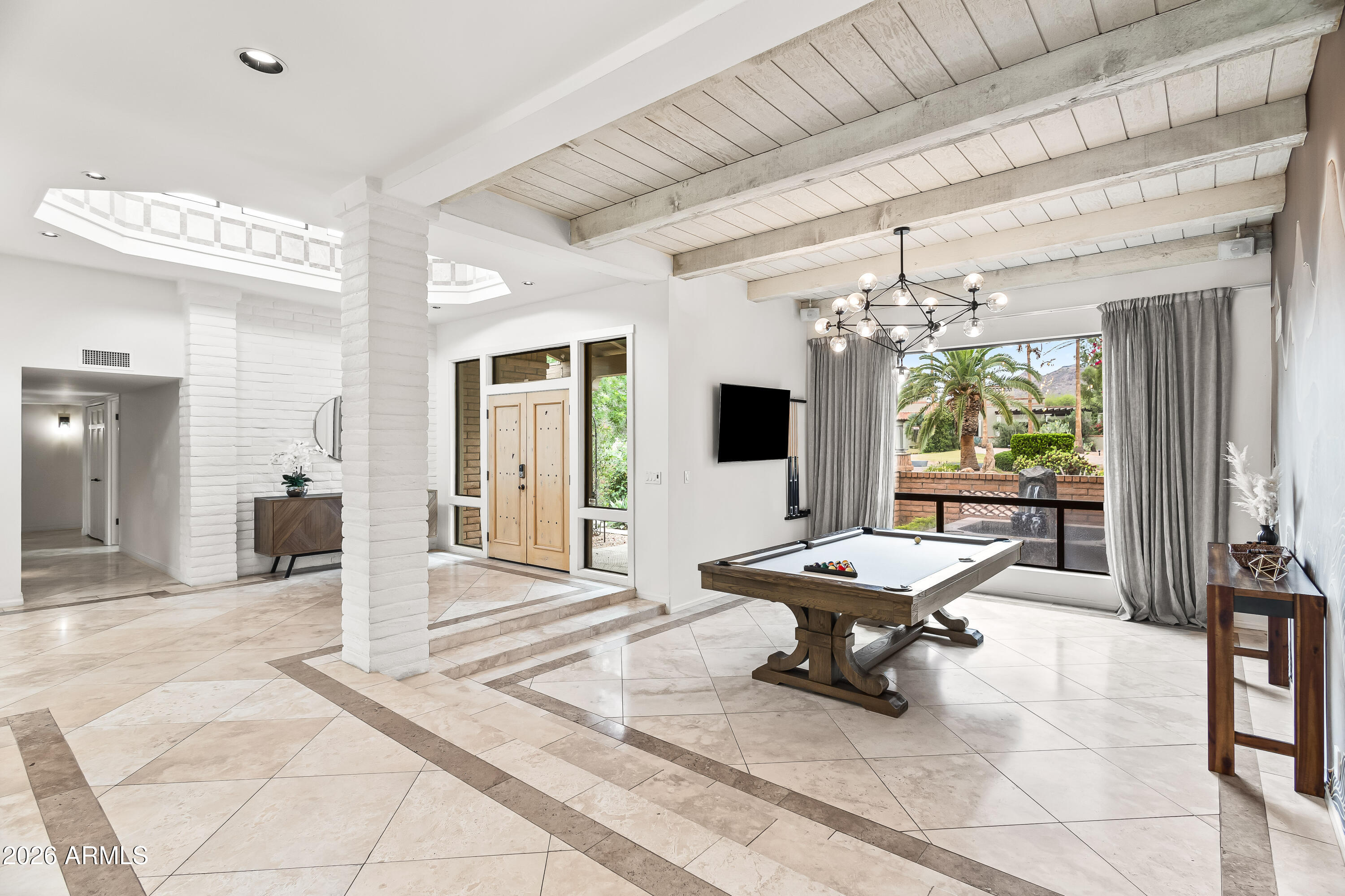 4737 E VALLEY VISTA Lane
