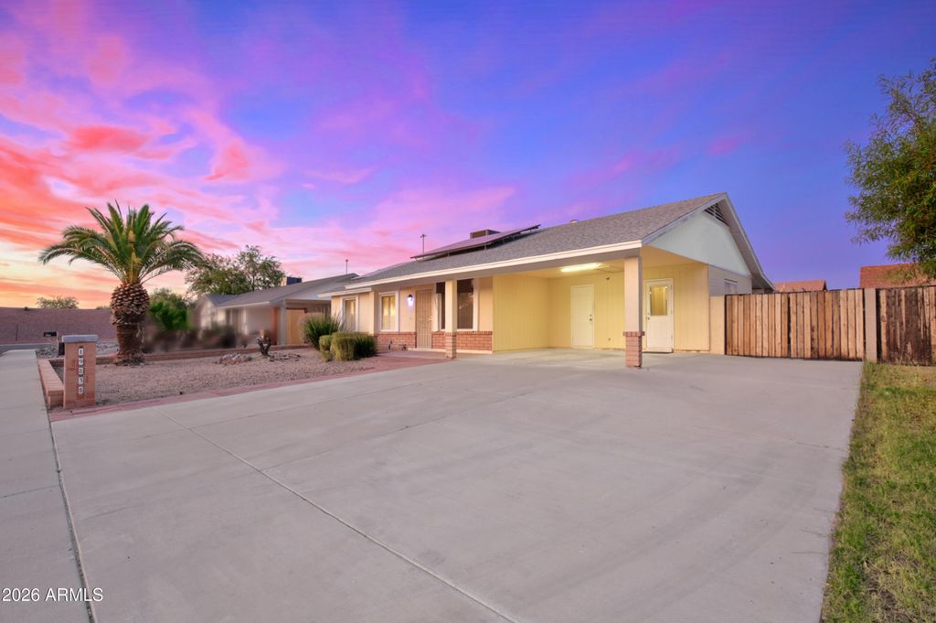 Photo of 19835 N 6th Drive, Phoenix, AZ 85027 (MLS # 7031674)