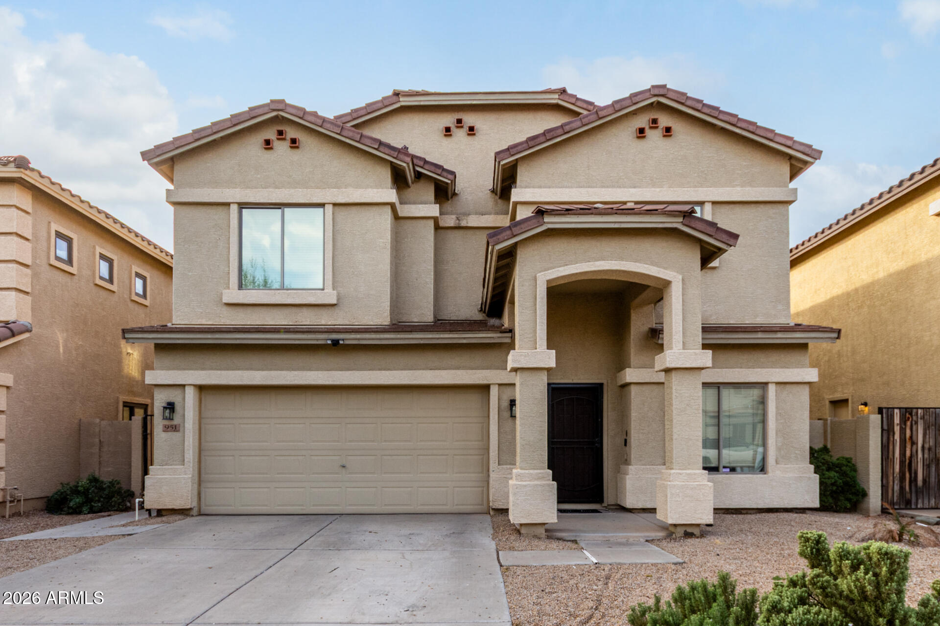 951 W FRUIT TREE Lane