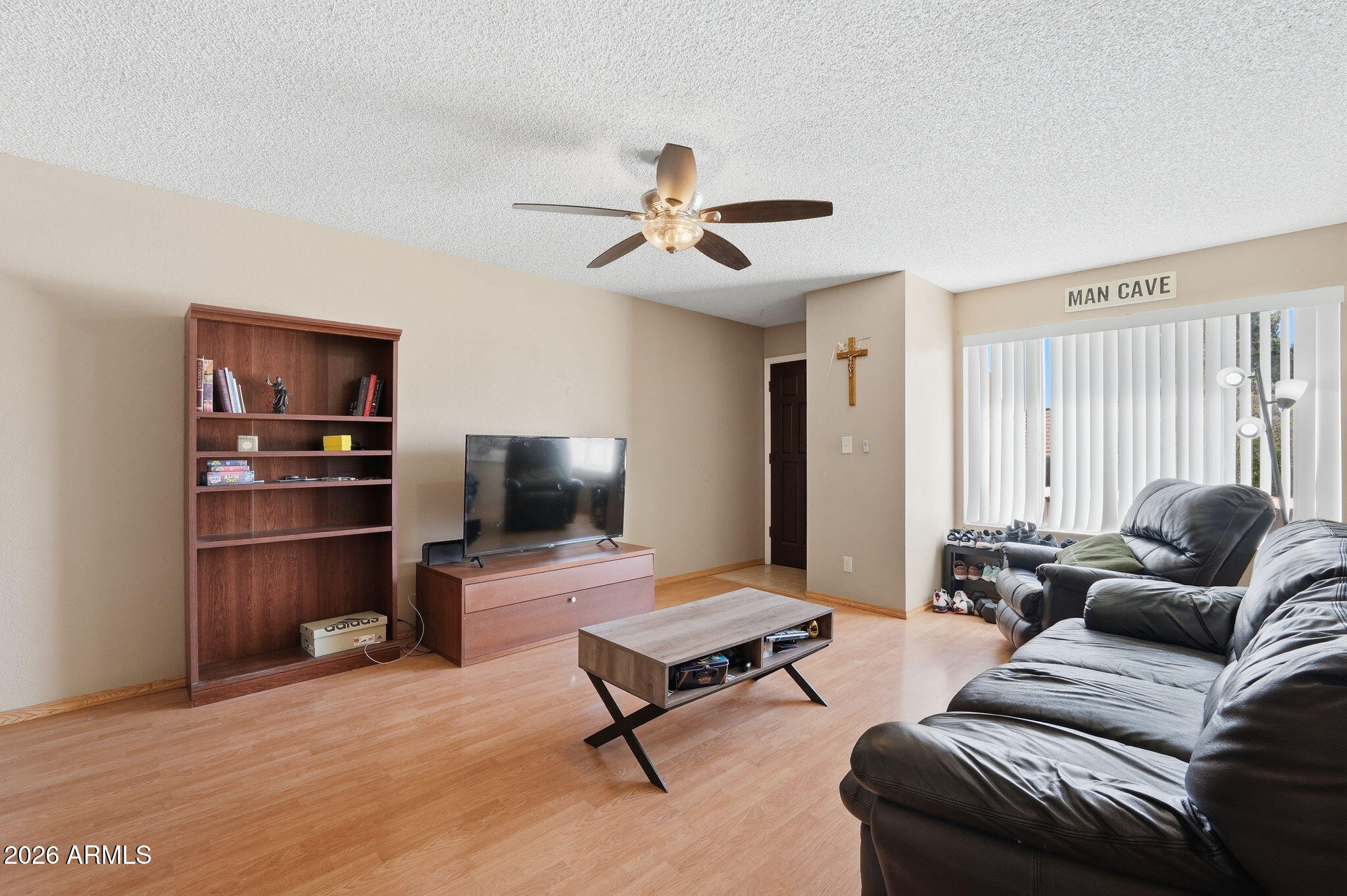 1927 E HAMPTON Avenue 221