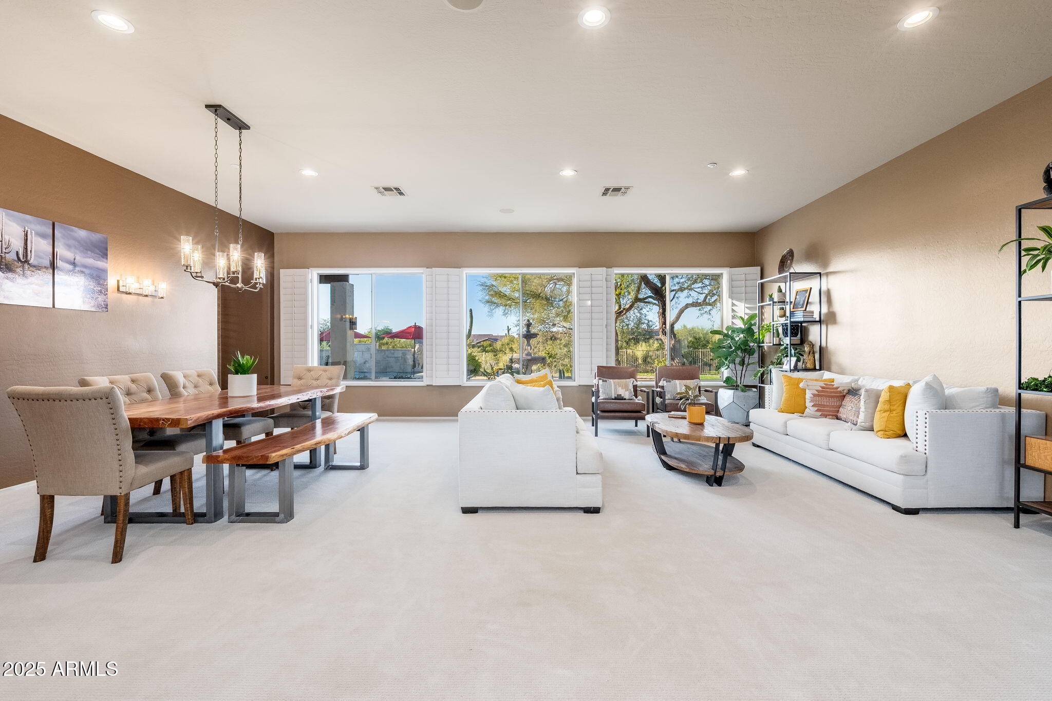 5744 E HEDGEHOG Place