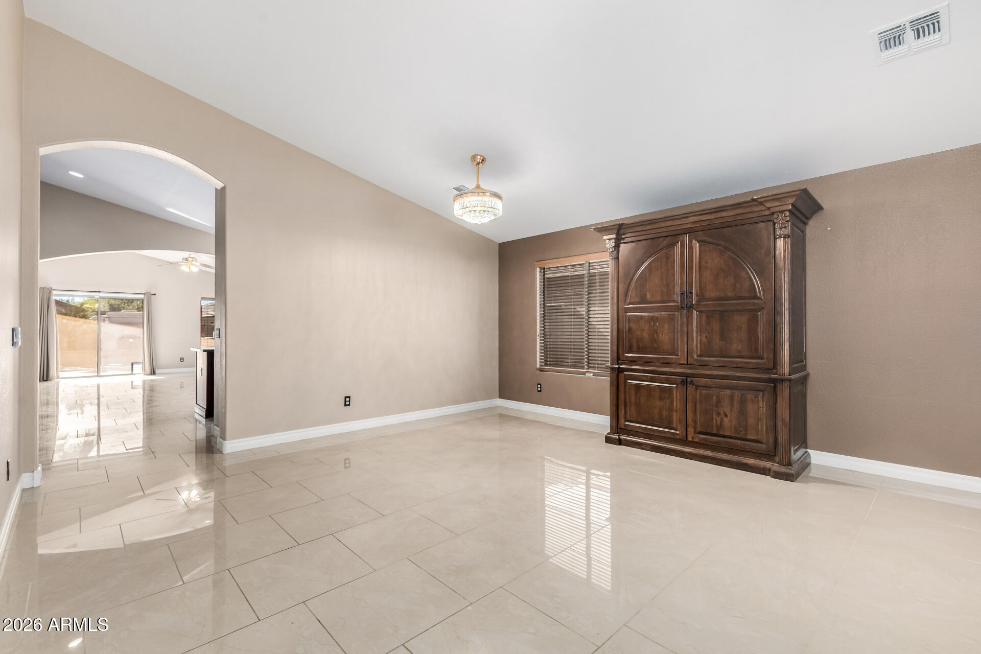 43427 W COURTNEY Drive