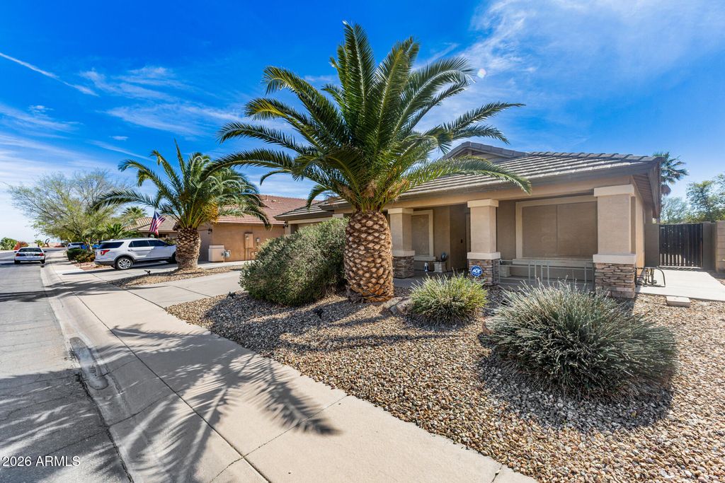 Photo of 43427 W Courtney Drive, Maricopa, AZ 85138 (MLS # 6993029)