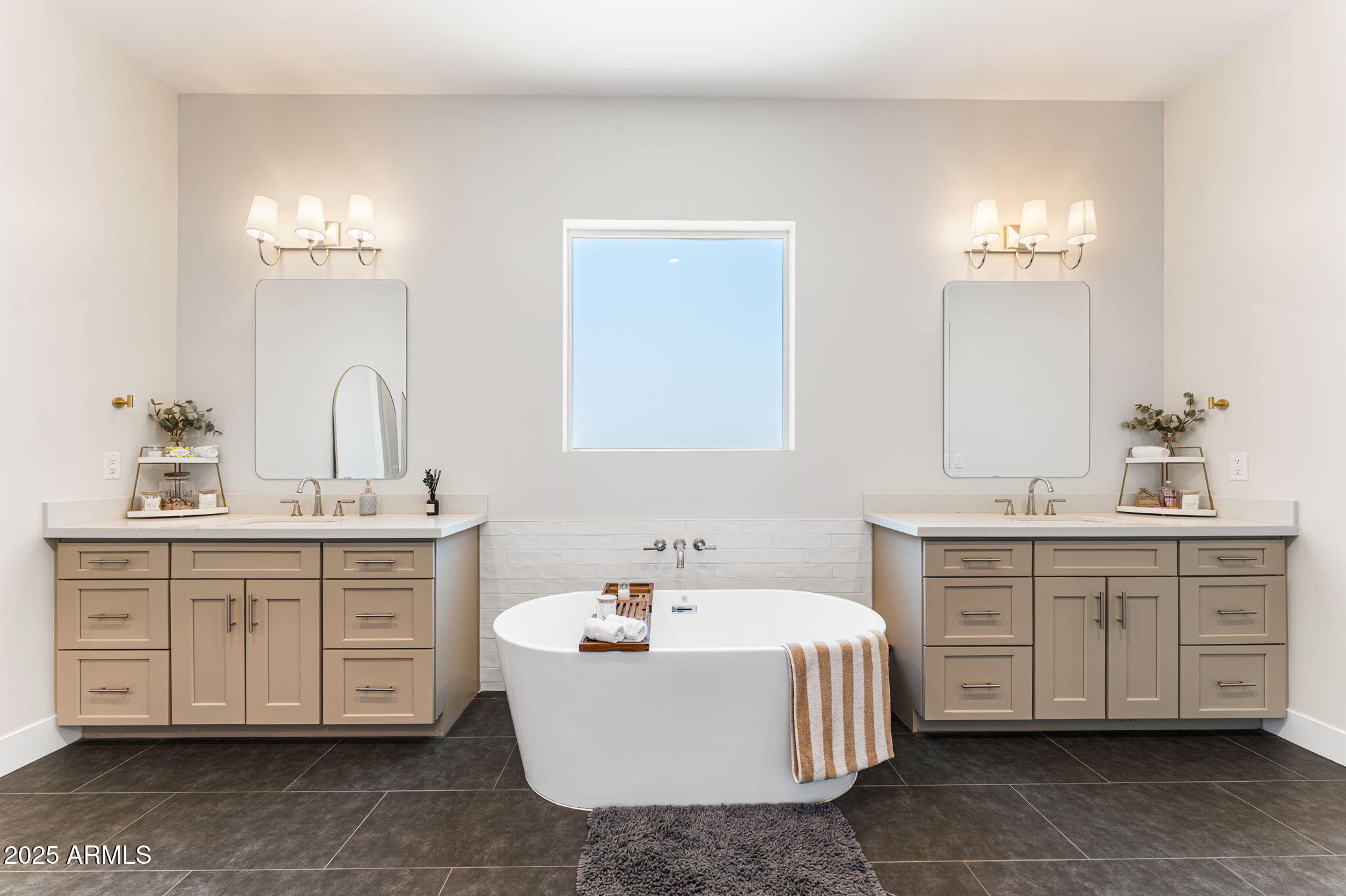 San Tan Valley, Arizona 85144, United States, 4 Bedrooms Bedrooms, ,3 BathroomsBathrooms,Residential,Active,185976