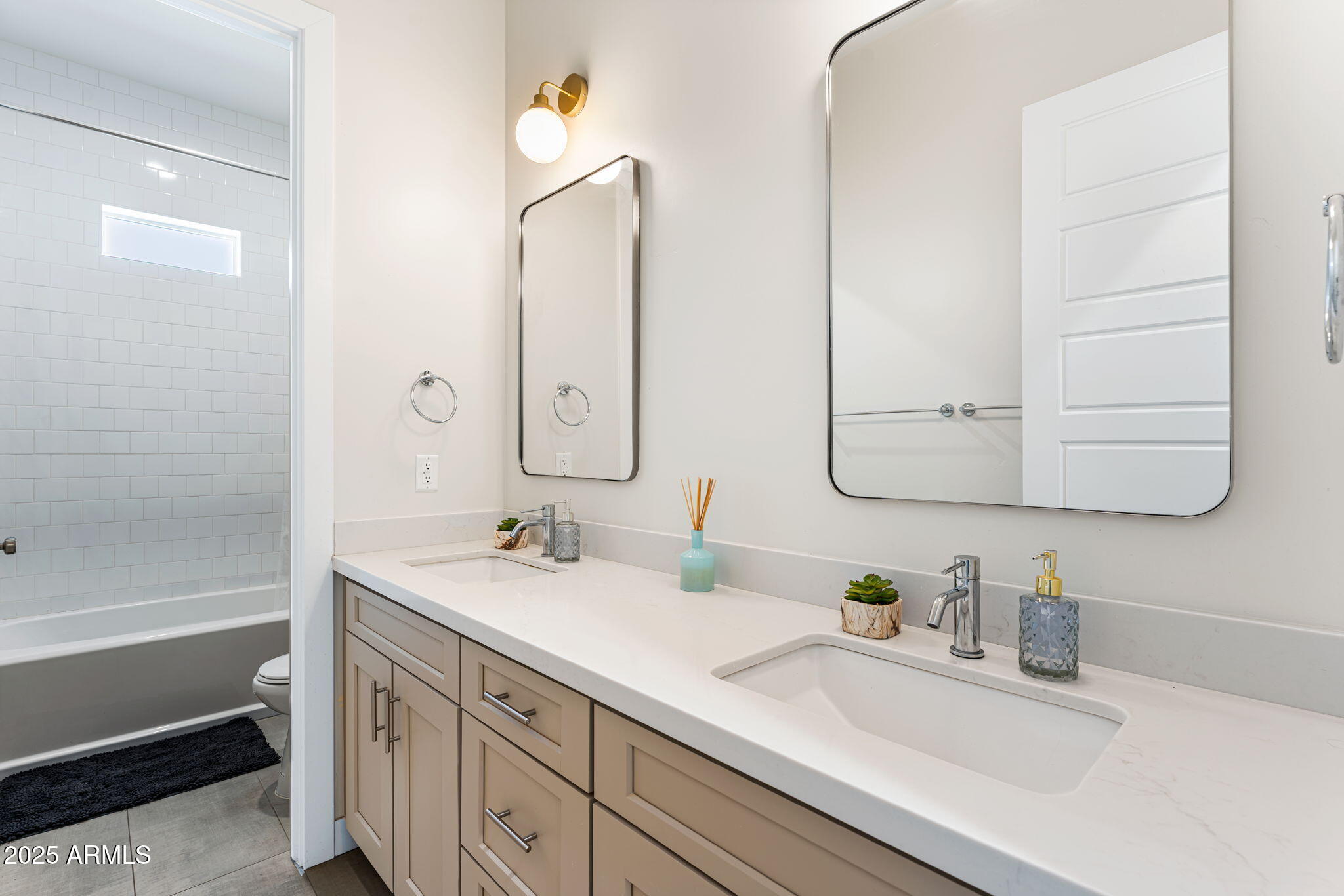 San Tan Valley, Arizona 85144, United States, 4 Bedrooms Bedrooms, ,3 BathroomsBathrooms,Residential,Active,185976